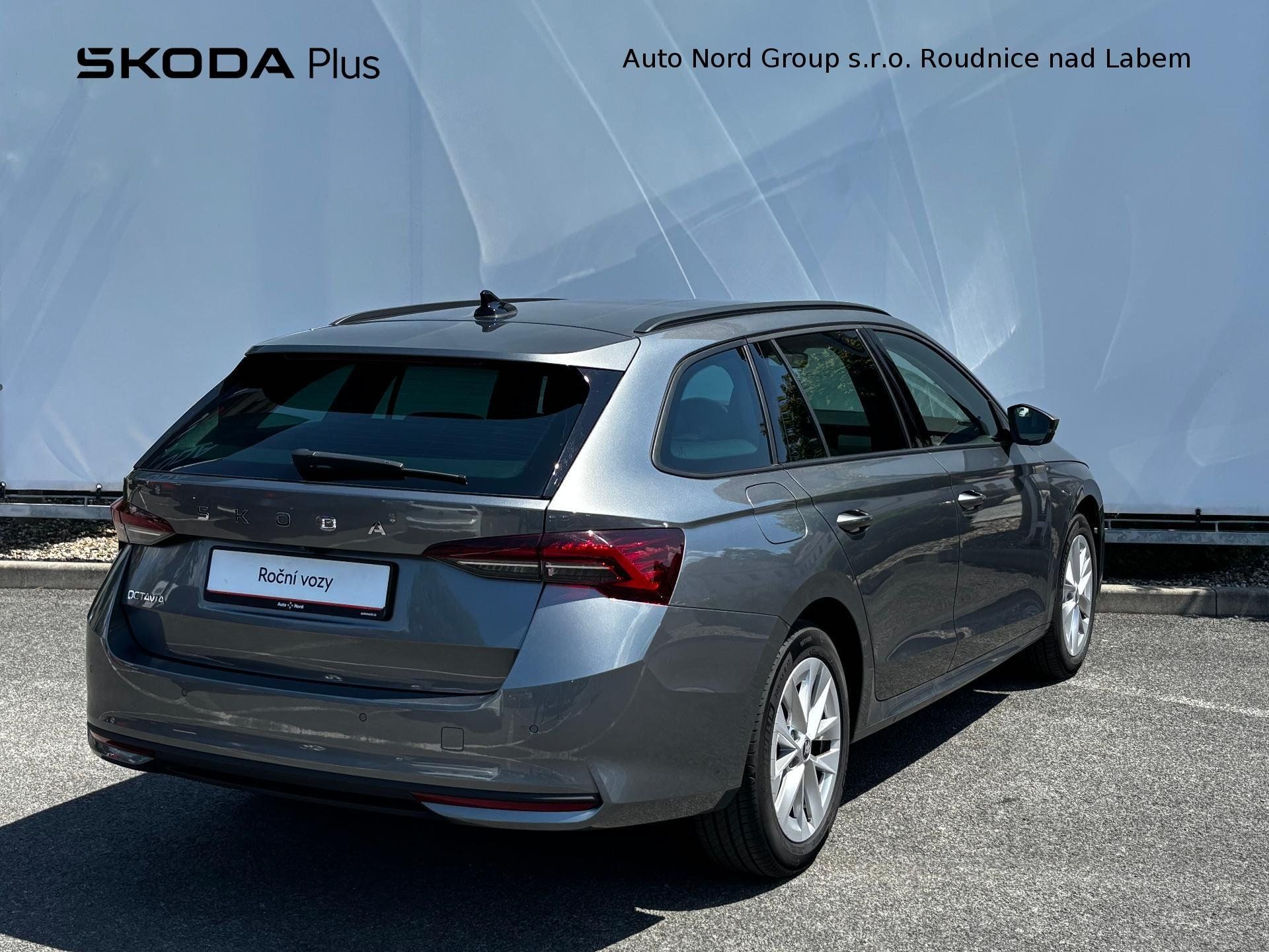 Škoda Octavia, Octavia TOP SELECTION 1,5 TSI - fotka 2