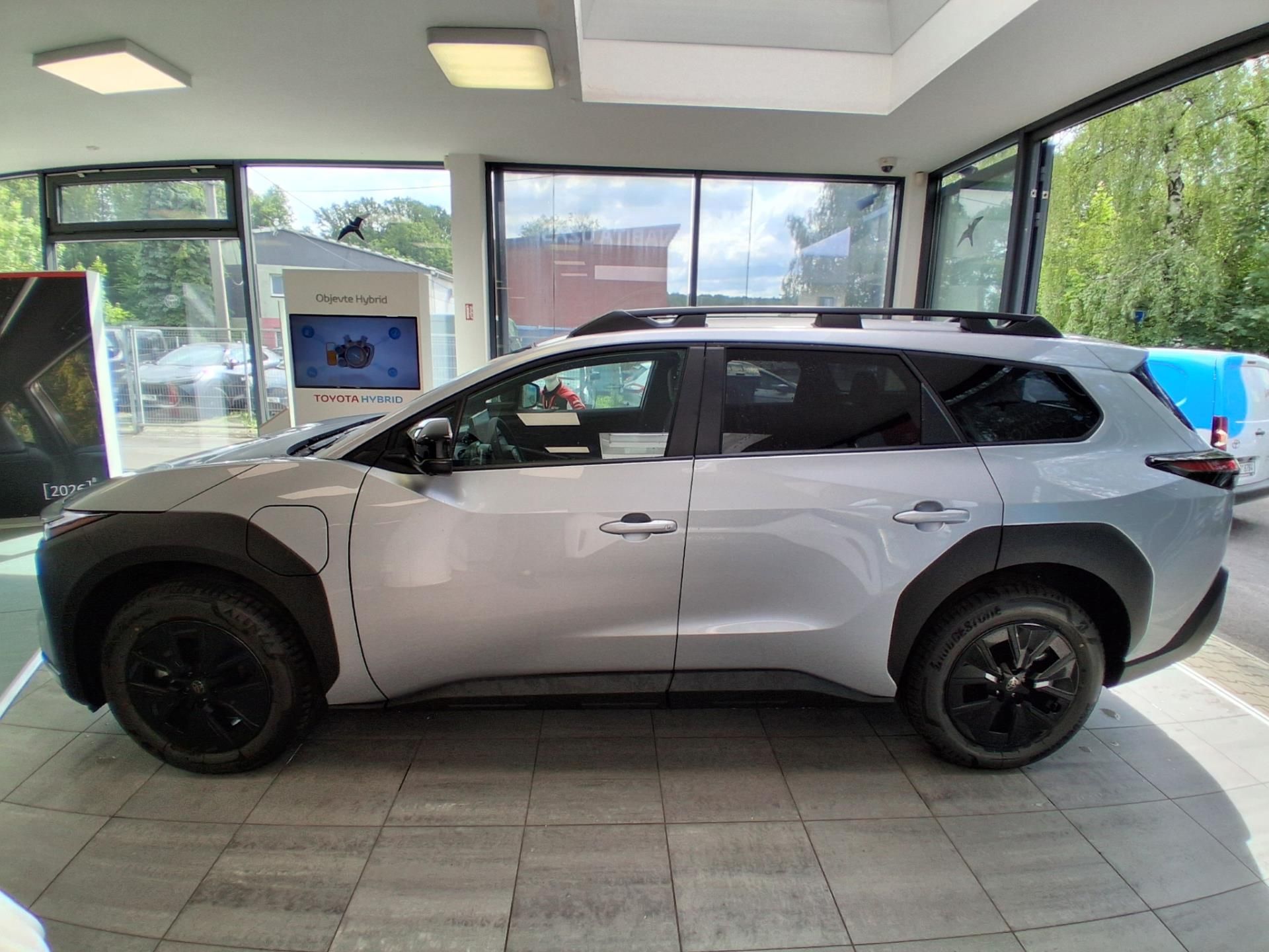 Toyota bZ4X Touring, Style 74.7 kWh, 4x4, 380K - fotka 5