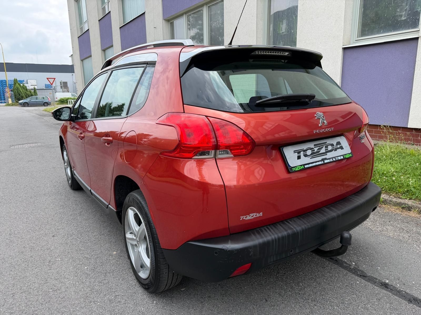 Peugeot 2008, 1,2 PureTech / servis.kn./ - fotka 3