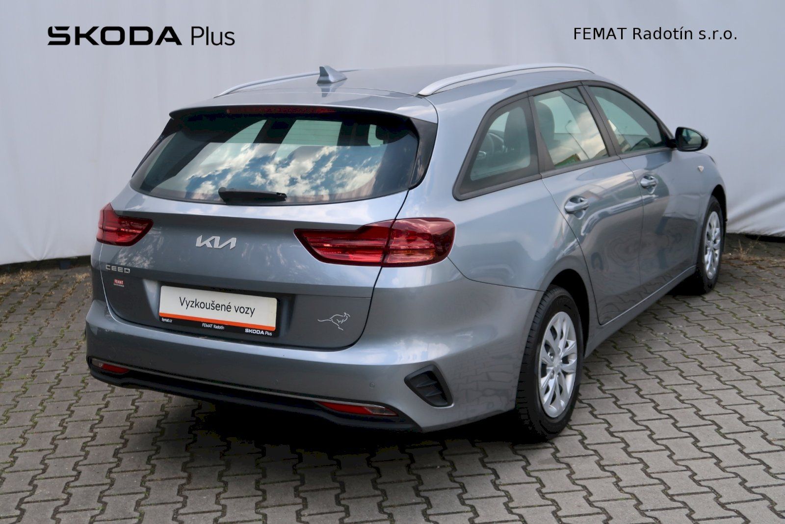 Kia Cee´d, Sportswagon 1,0 T-GDI/88 kW - fotka 2