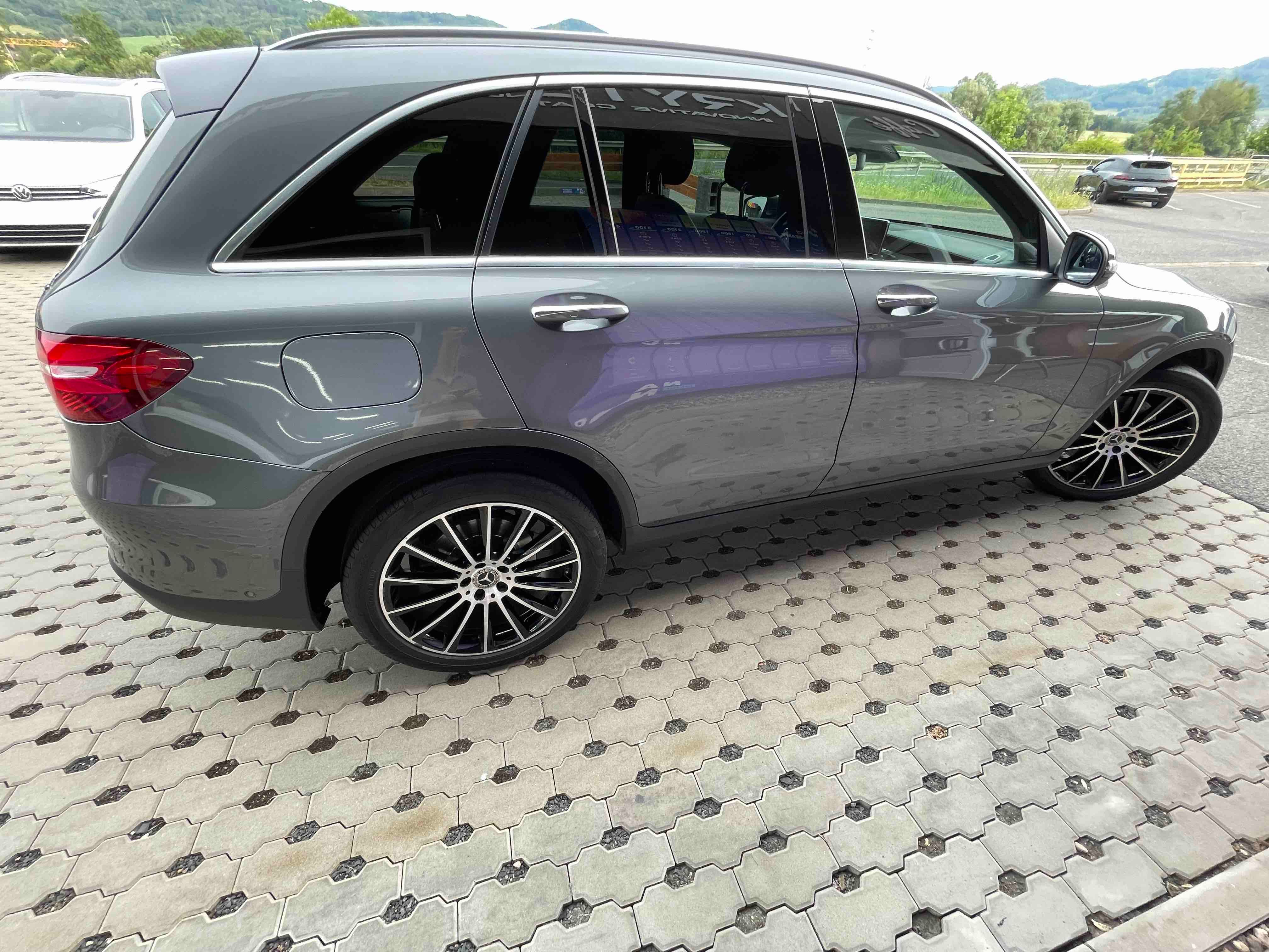 Mercedes-Benz GLC, Mercedes GLC 250 4 MATIC - fotka 4