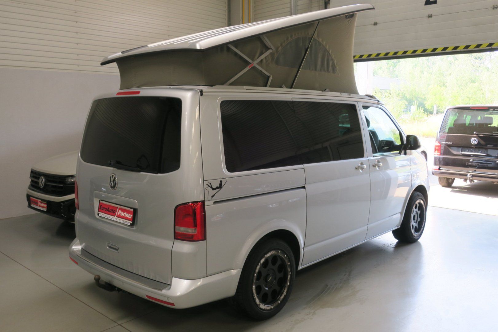 Volkswagen California, 2.0TDI Beach 4Mot. DSG Bi-XEN - fotka 4