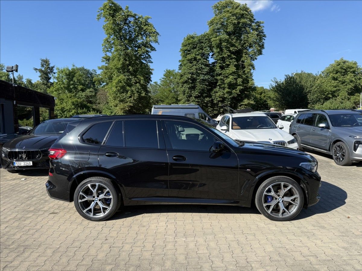 BMW X5, 30d Msport 7 Míst Vzduch - fotka 3