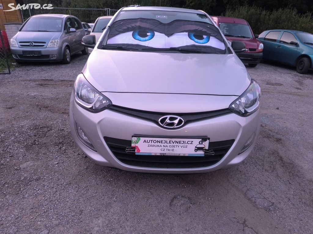 Hyundai i20, 1,4,MAX VÝBAVA,100KM,1MAJ50LET - fotka 2