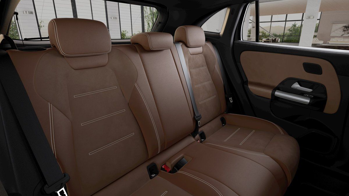 Mercedes-Benz GLA, 220 4MATIC - fotka 3