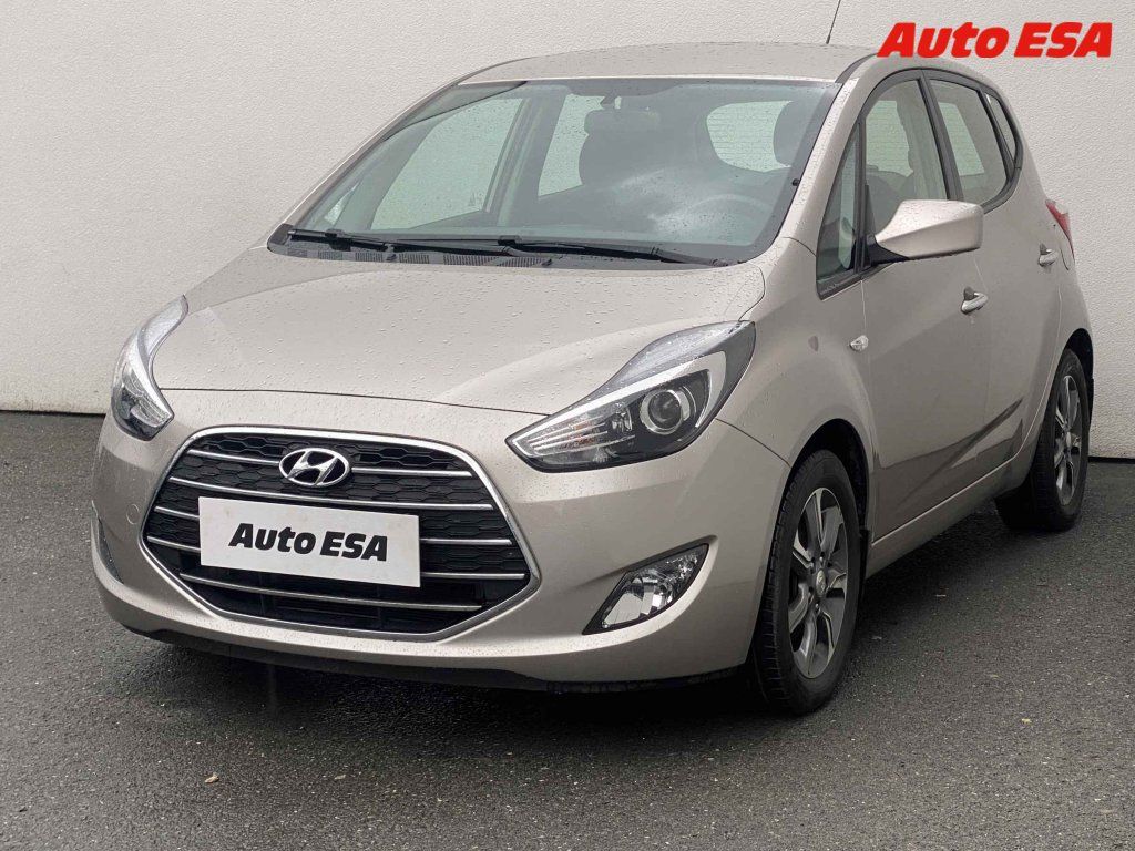 Hyundai ix20, 1.6gdi,ČR - fotka 3