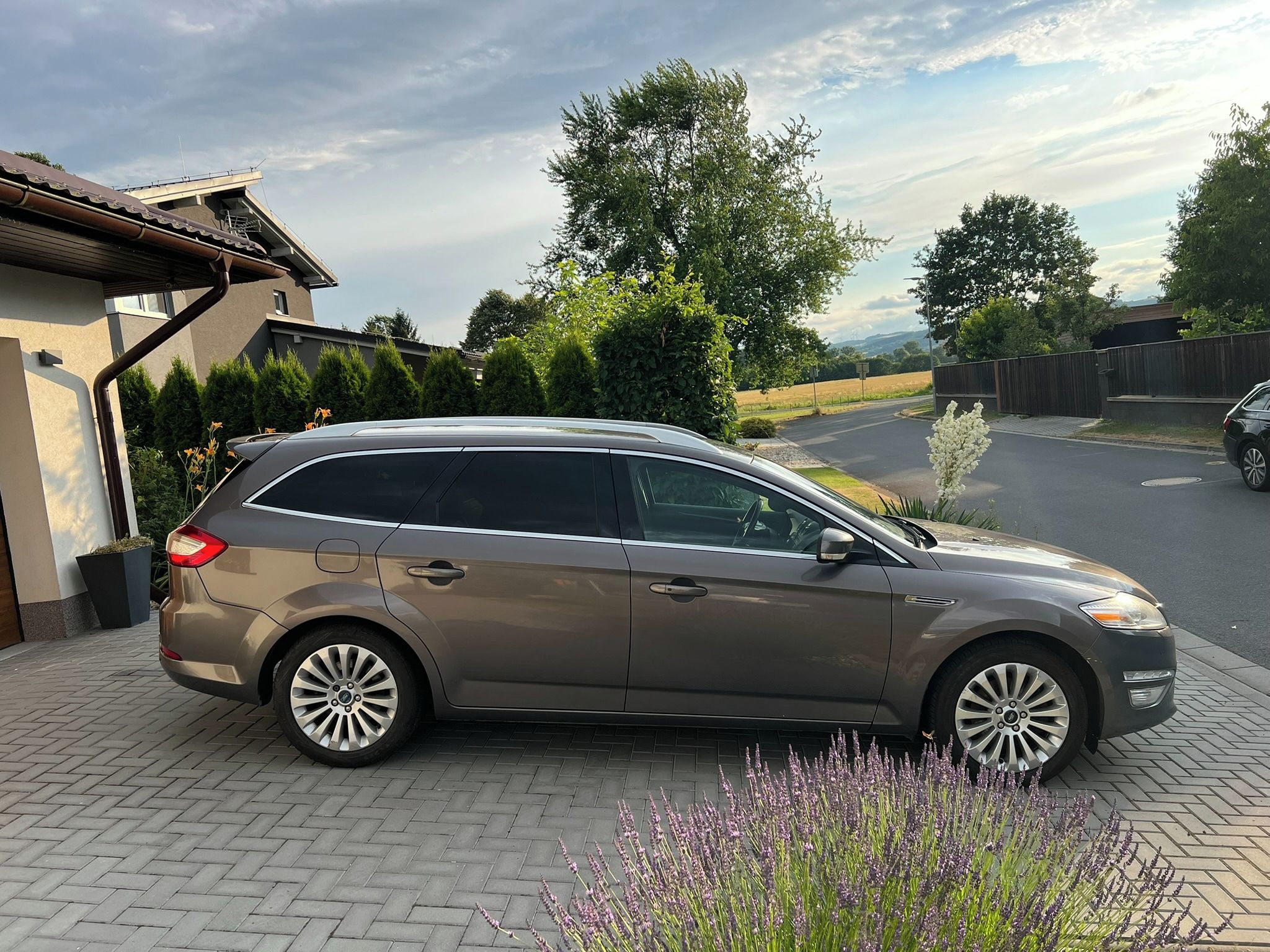 Ford Mondeo, Ford Mondeo Kombi 2.0 TDCi 120 - fotka 2