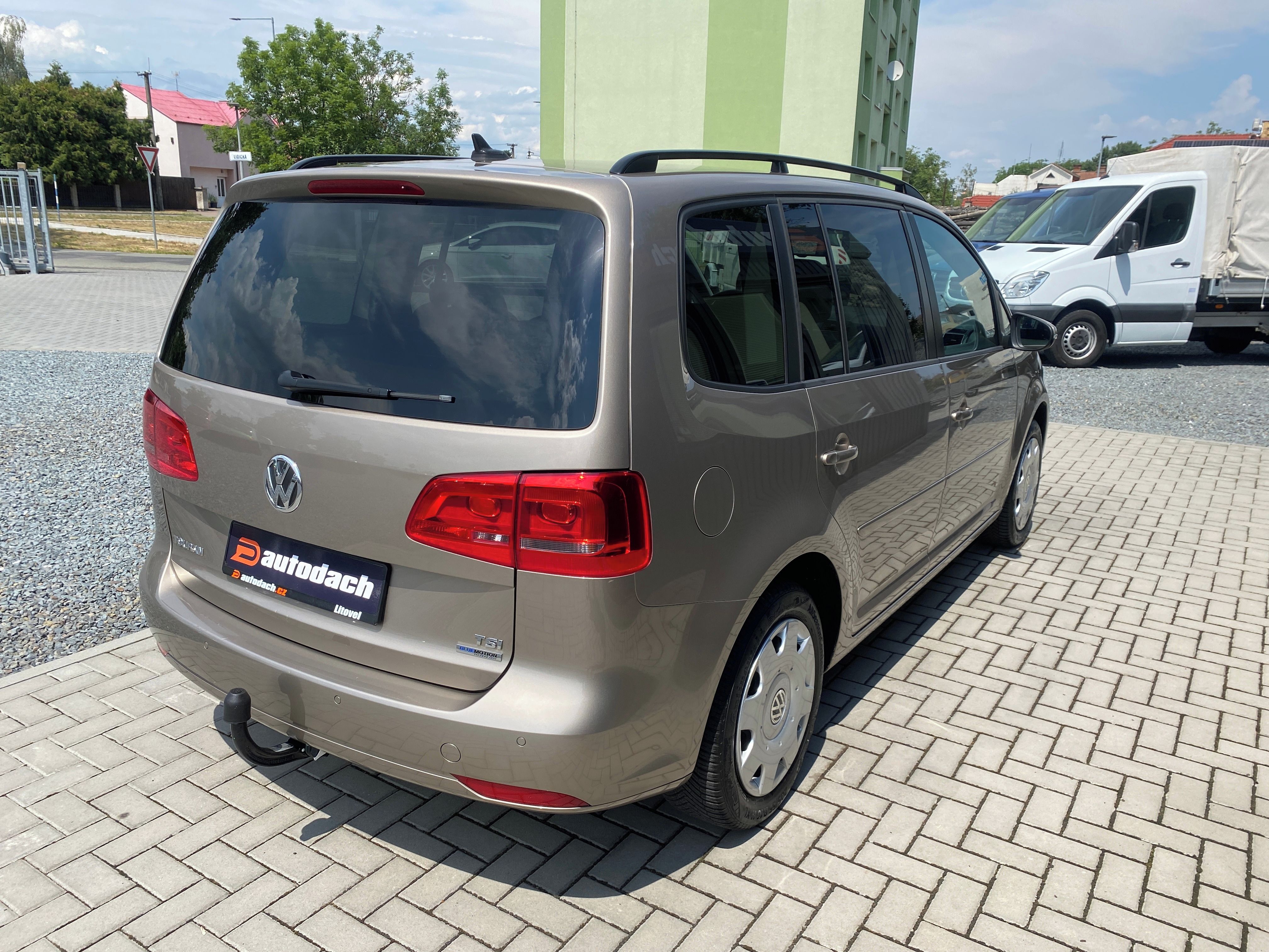 Volkswagen Touran, 1.2 TSI 77kW-CLIMATRONIC-NAVI - fotka 5