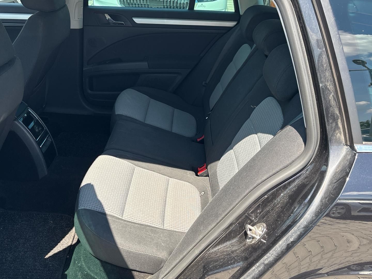 Škoda Superb, 2.0 TDI / 103 kW Ambition - fotka 6