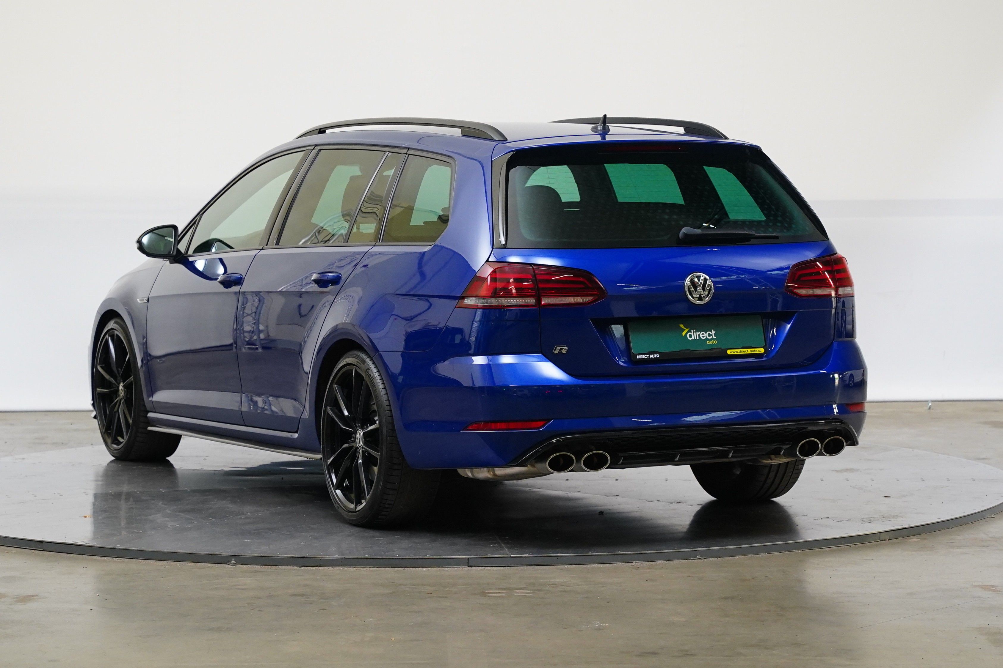 Volkswagen Golf, 2.0 TSI 221 kW 4Motion R - fotka 4