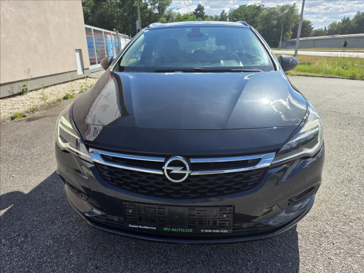 Opel Astra, 1,6 CDTI SPORTS TOURER  1.6CDT - fotka 2
