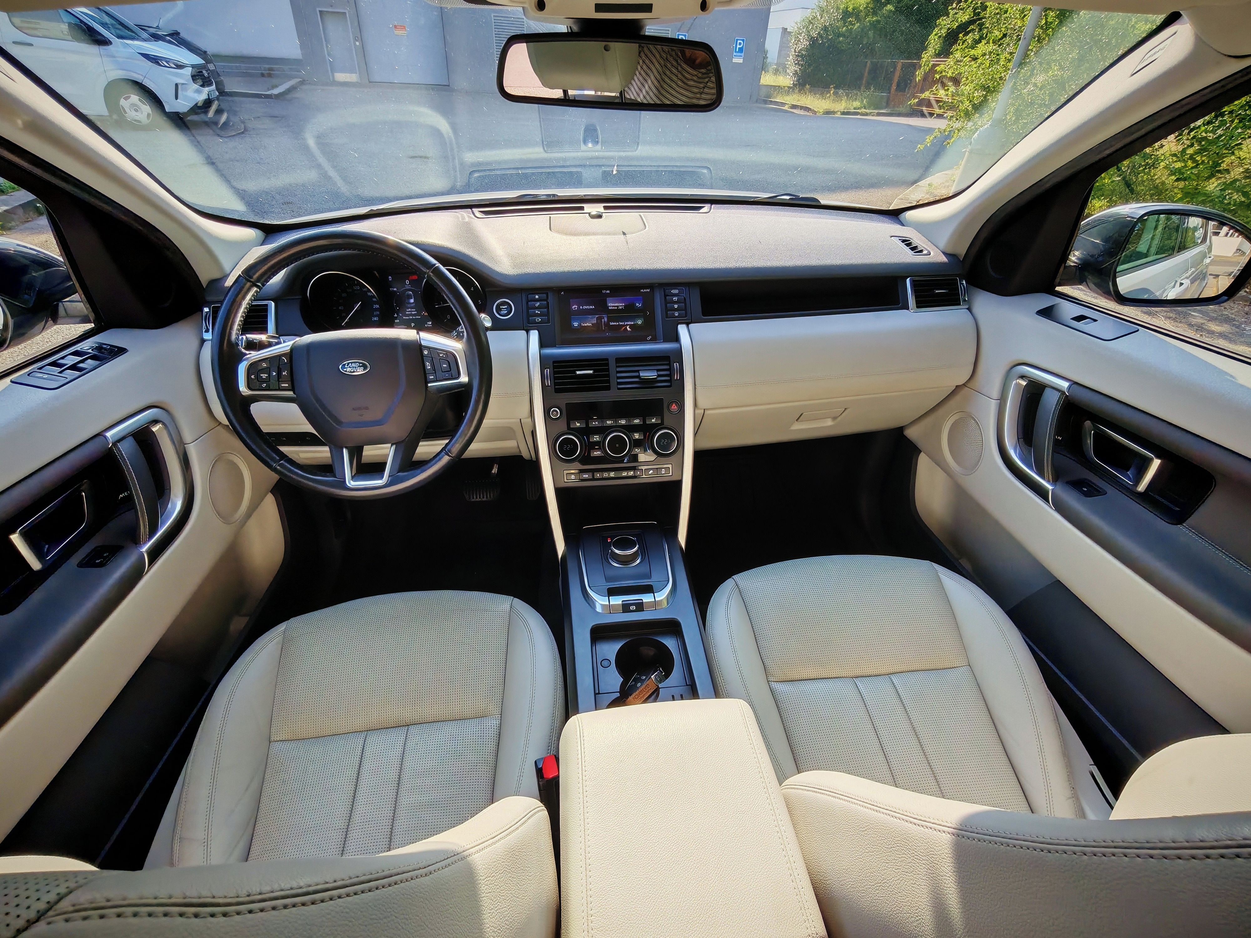 Land Rover Discovery Sport, HSE 132kW - fotka 4