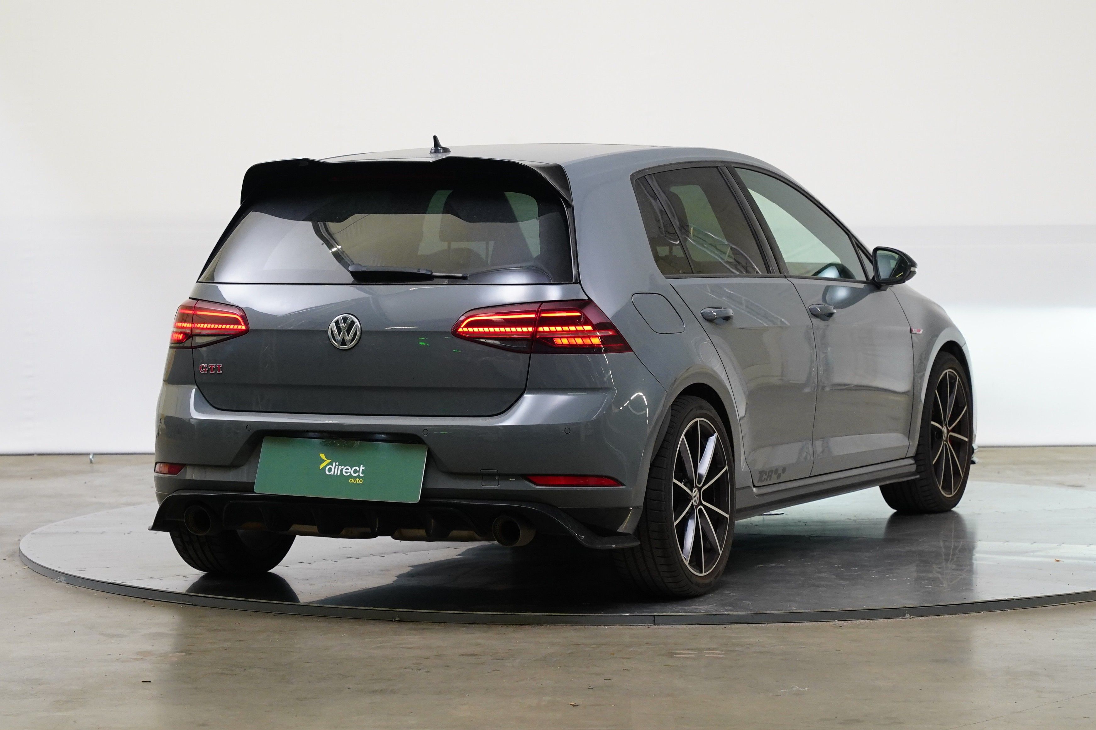 Volkswagen Golf, 2.0 TSI 213 kW DSG GTI TCR - fotka 2