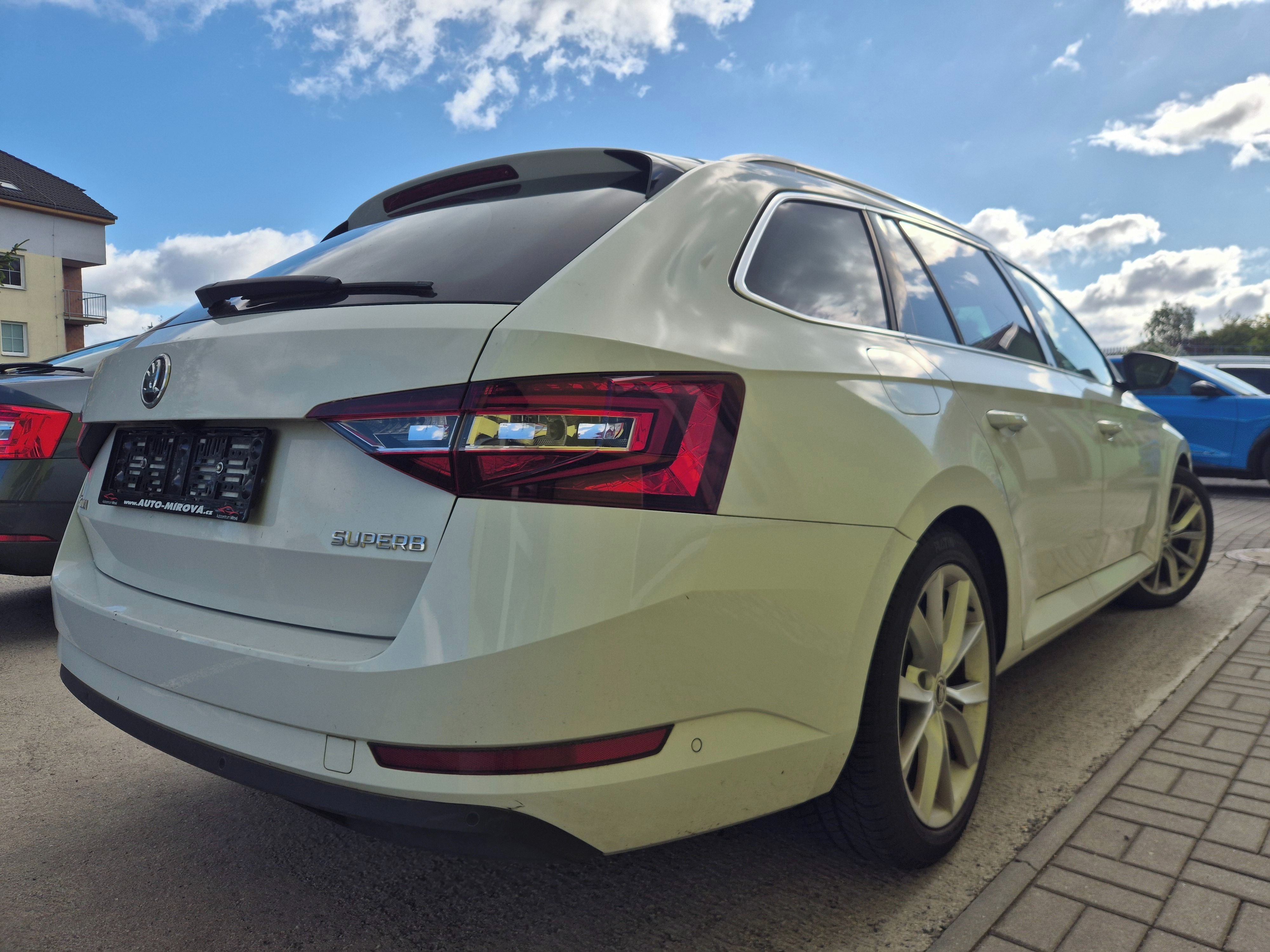 Škoda Superb, 1 maj.plný servis ZÁRUKA 1 ROK - fotka 5