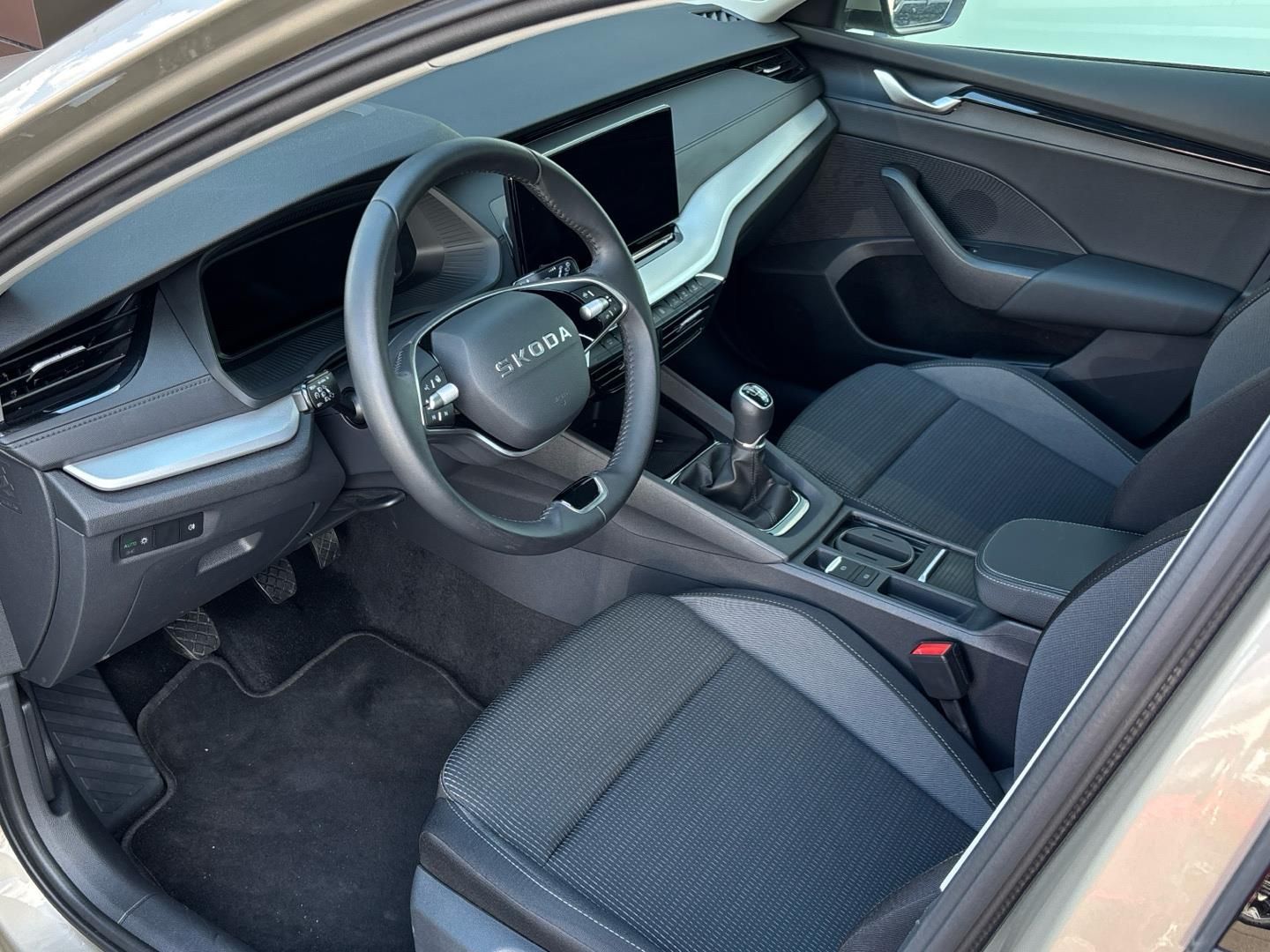 Škoda Octavia, 1.5 TSI / 110 kW Selection - fotka 6