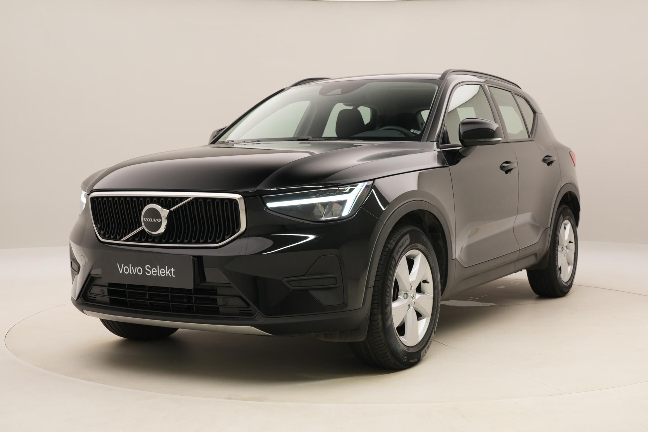 Volvo XC40, T2 ESSENTIAL CZ