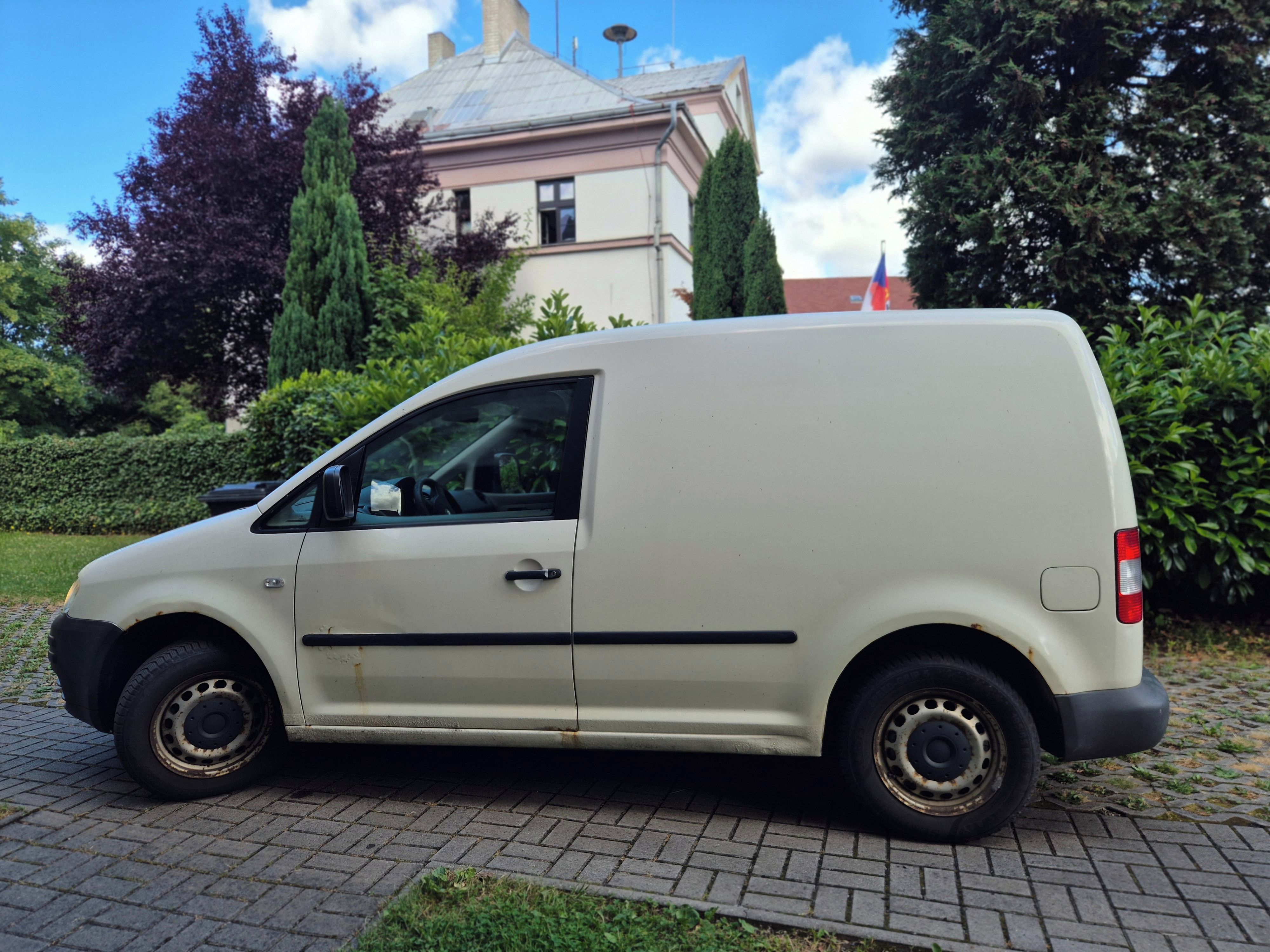Volkswagen Caddy, 1 maj.plný servis nová STK - fotka 4