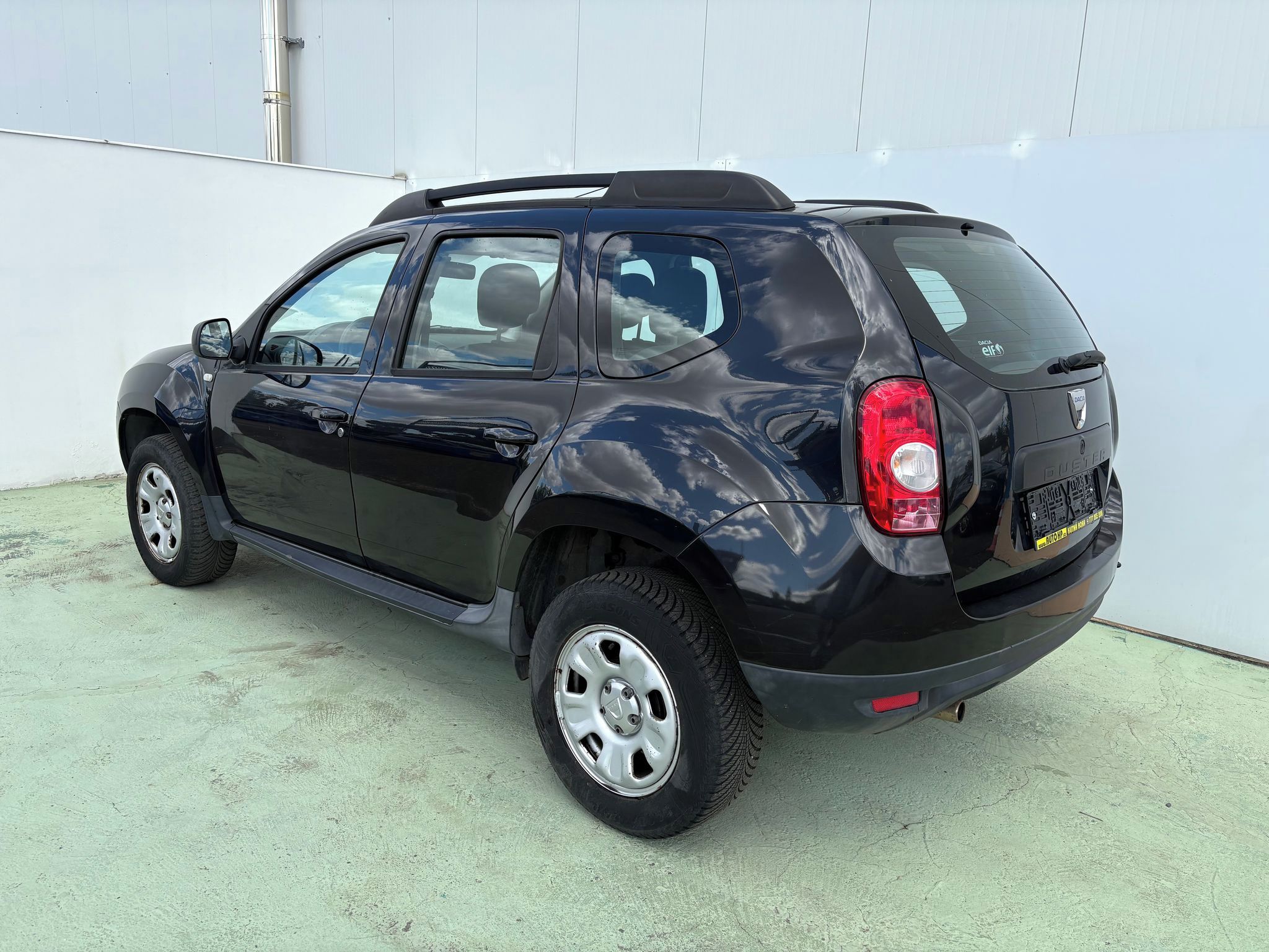 Dacia Duster, 1.6i, 77kW, Klima - fotka 4