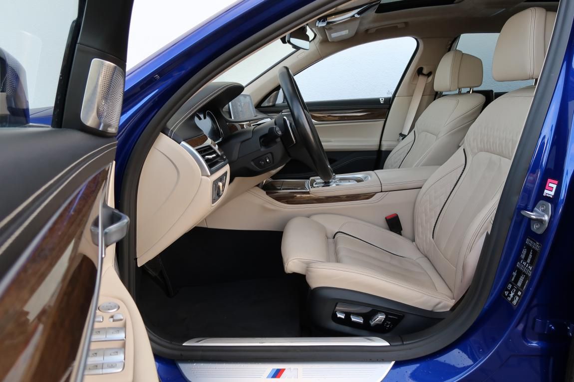 BMW Řada 7, 750Li xDrive - fotka 2