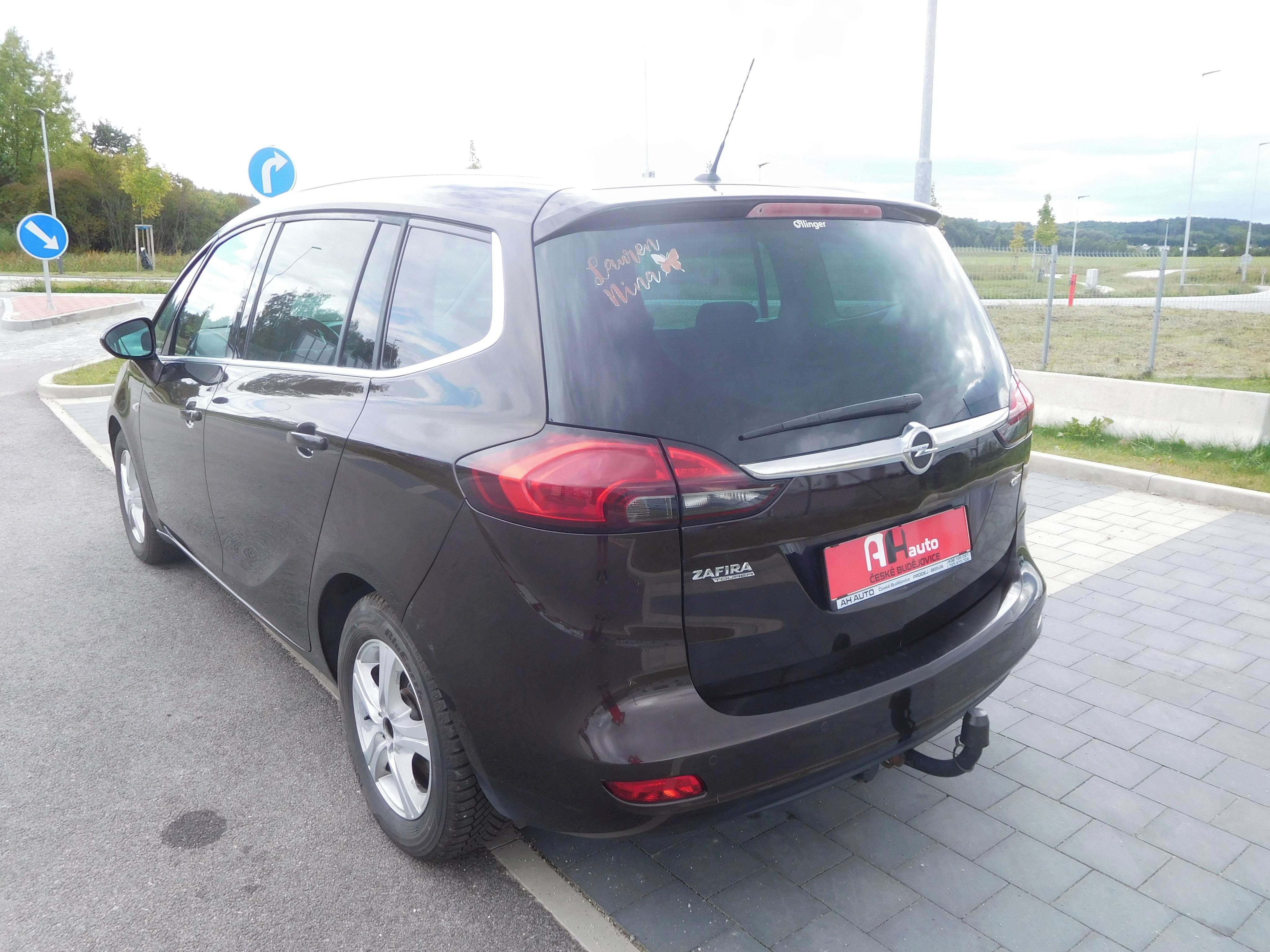 Opel Zafira, Tourer 2.0CDTi, 96kW, 7.Míst - fotka 4