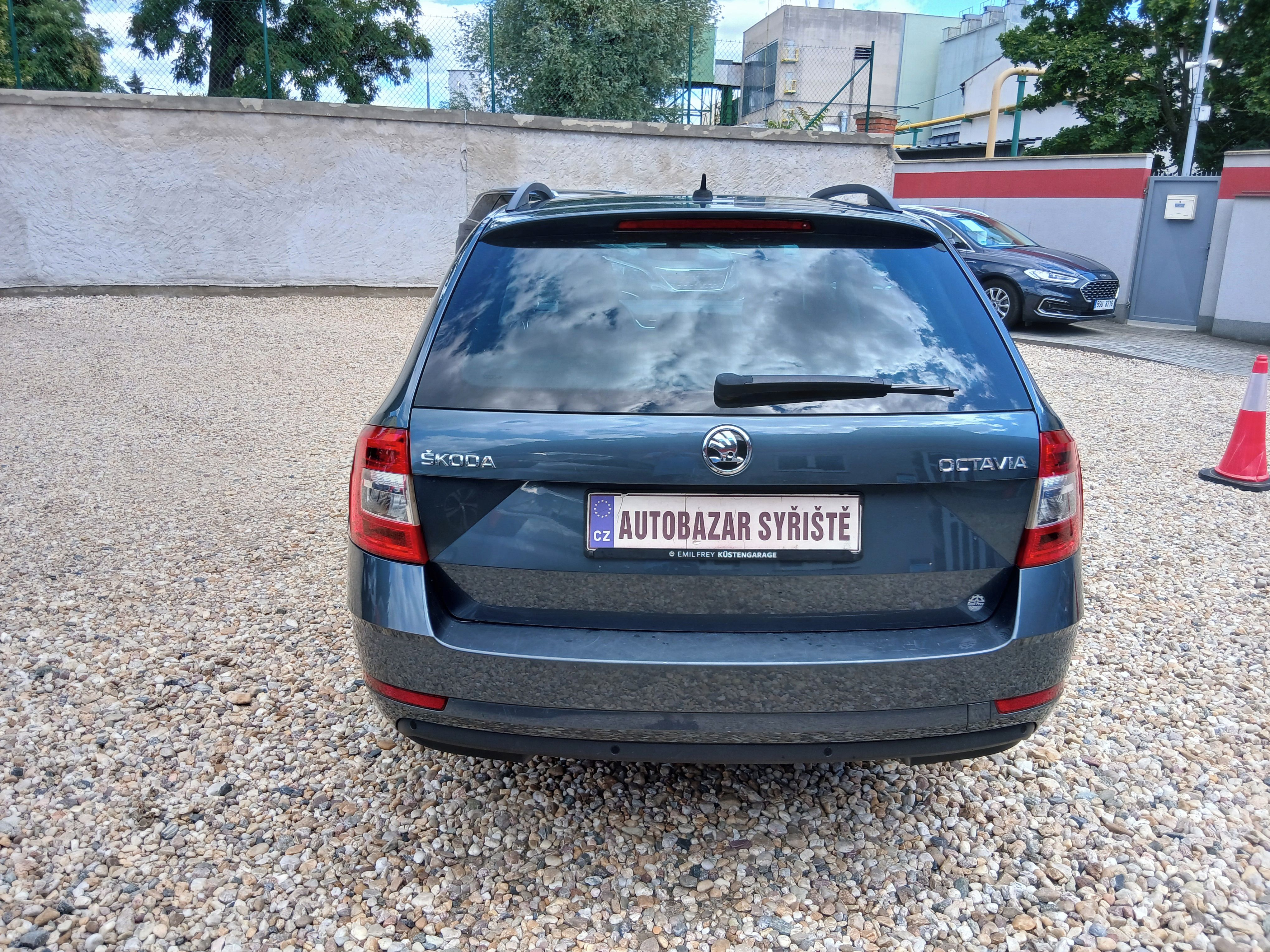 Škoda Octavia, 2.0TDi 110KW DSG, Soleil, S.Kn - fotka 6
