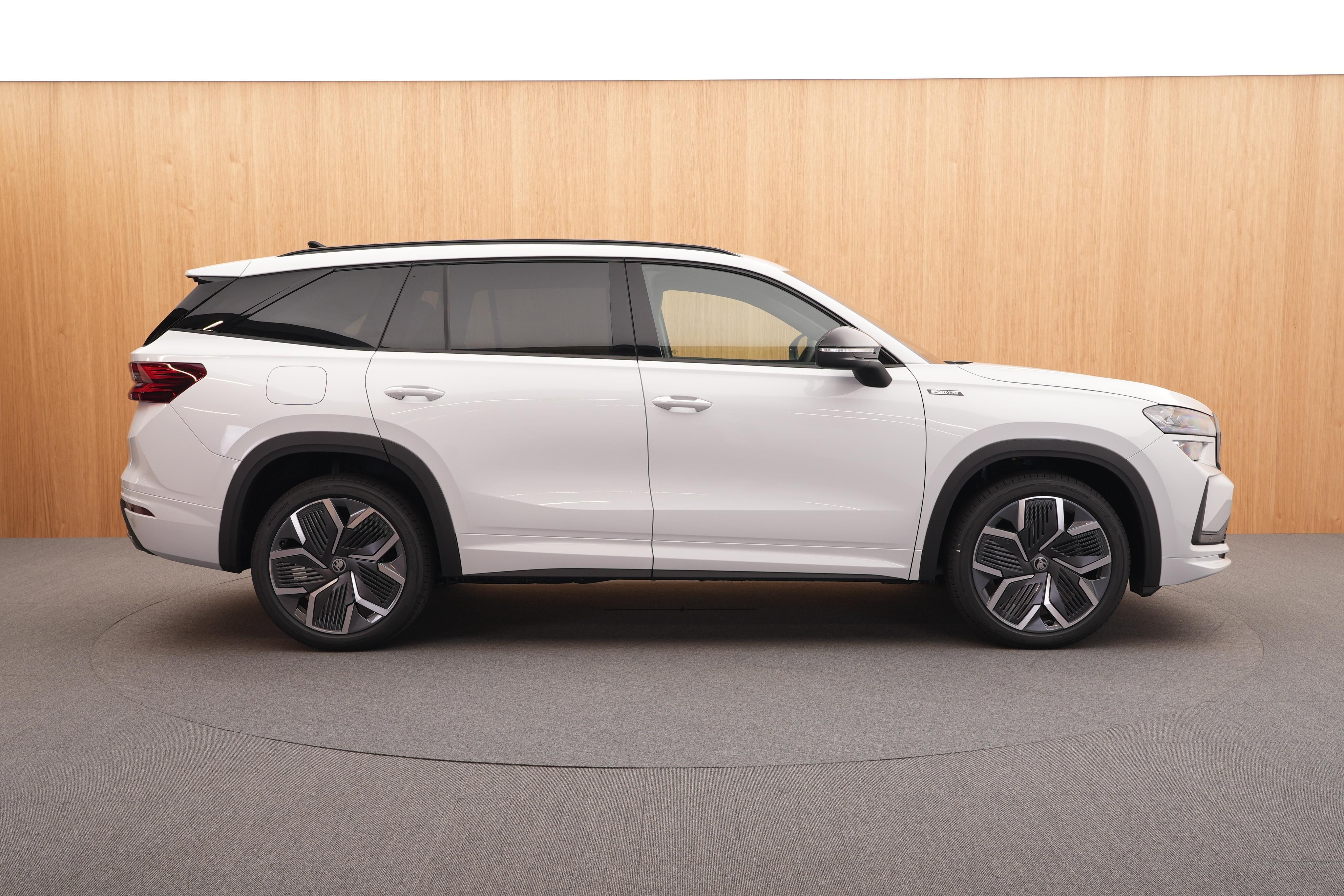 Škoda Kodiaq, Sportline 2.0 TSI 4x4 DSG - fotka 5