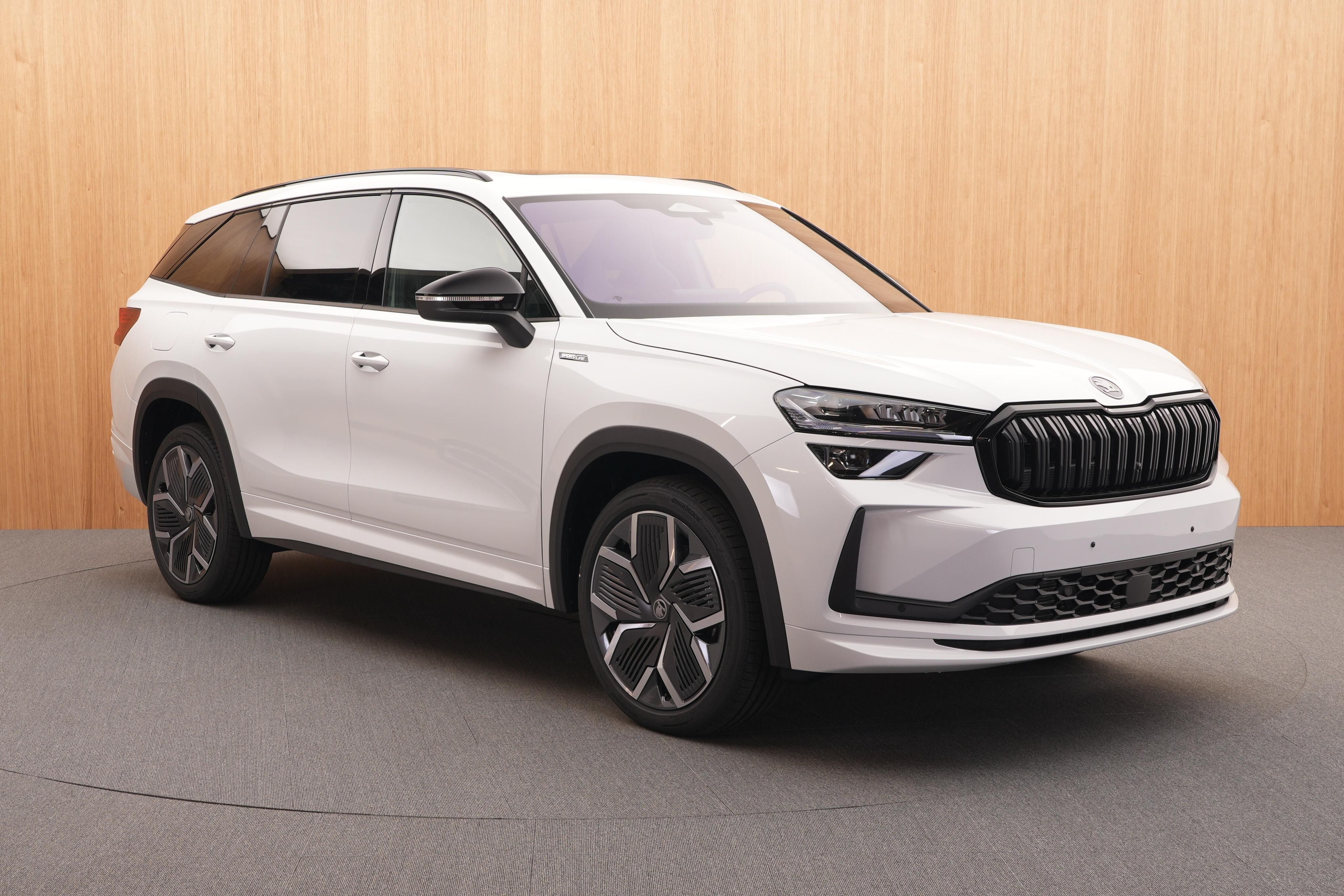Škoda Kodiaq, Sportline 2.0 TSI 4x4 DSG - fotka 6