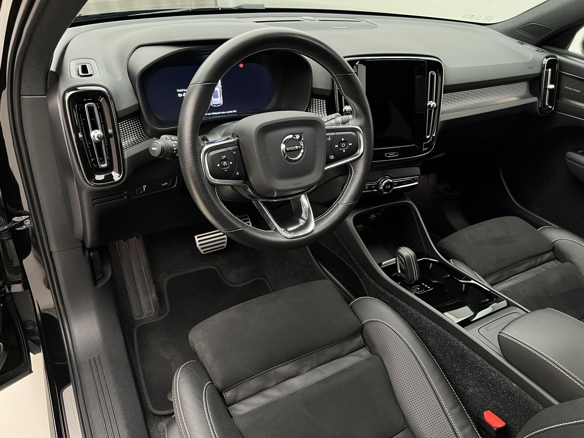 Volvo XC40, RECHARGE AUT - fotka 4