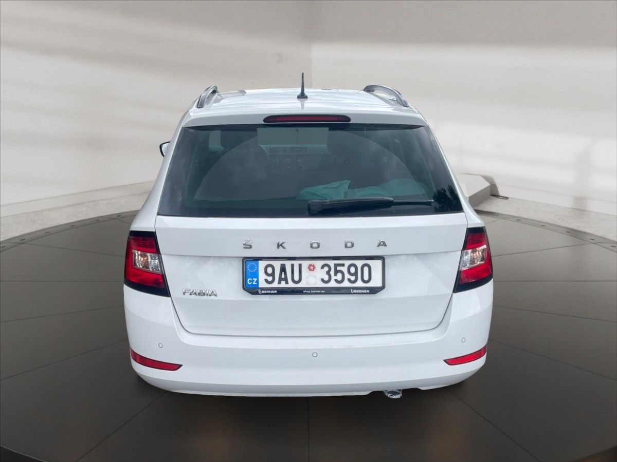 Škoda Fabia, 1,0 TSI 70 Ambition - fotka 5