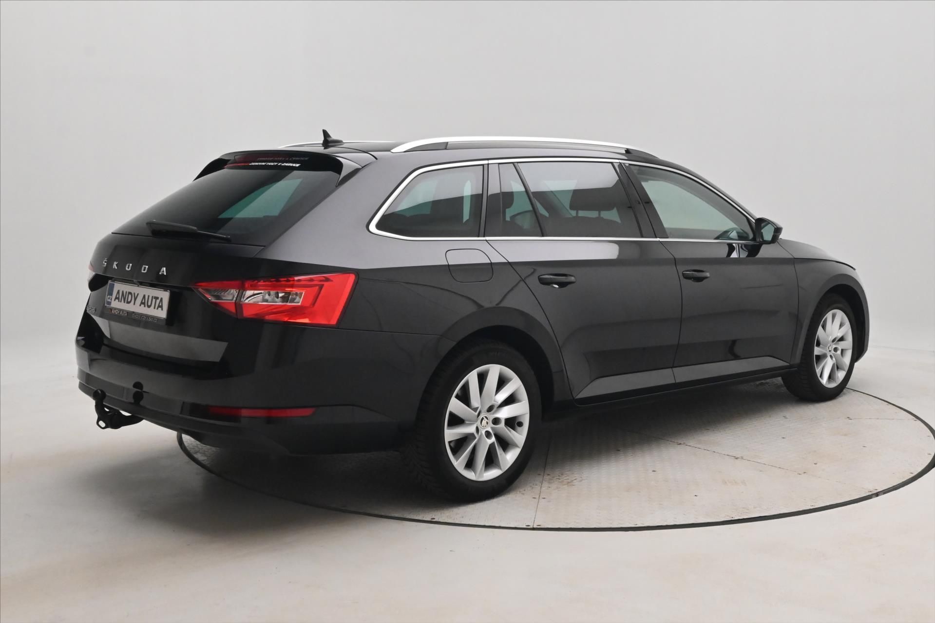 Škoda Superb, 1,5 TSI 110 kW DSG Business Zá - fotka 5