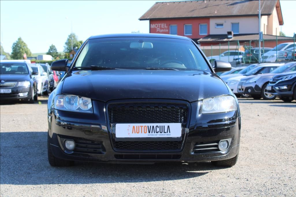 Audi A3, 2,0 TDi  STK 5/2028, KLIMA - fotka 2