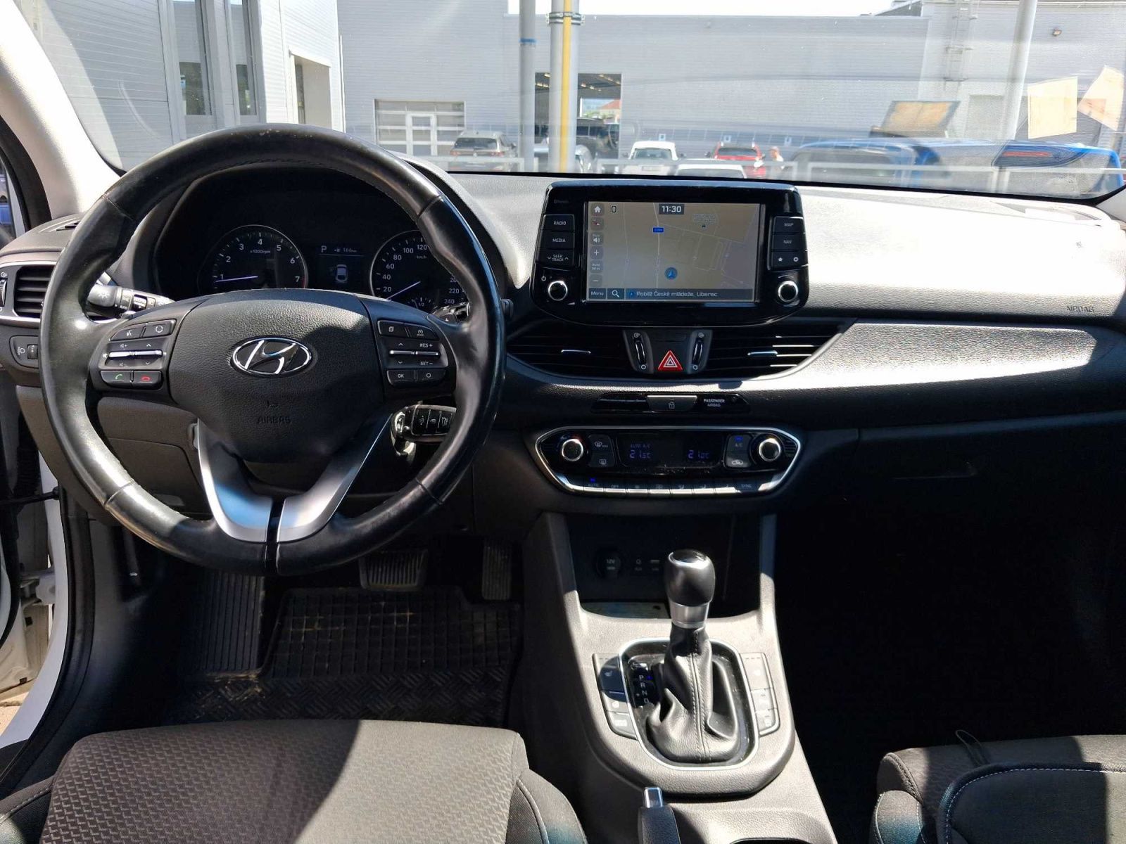 Hyundai i30, 1.4 T-GDI, Style, Automat - fotka 3