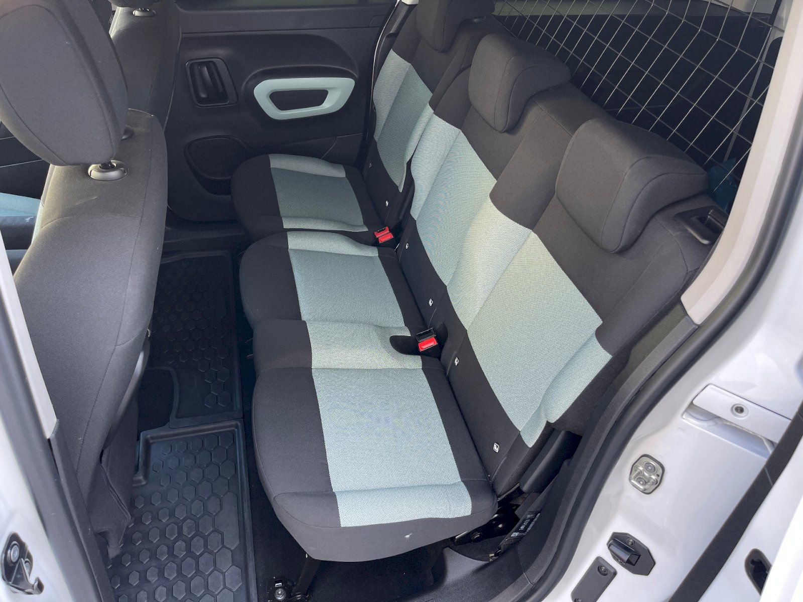 Citroën Berlingo, Multispace 1.5 BlueHDi / 96 kW - fotka 6