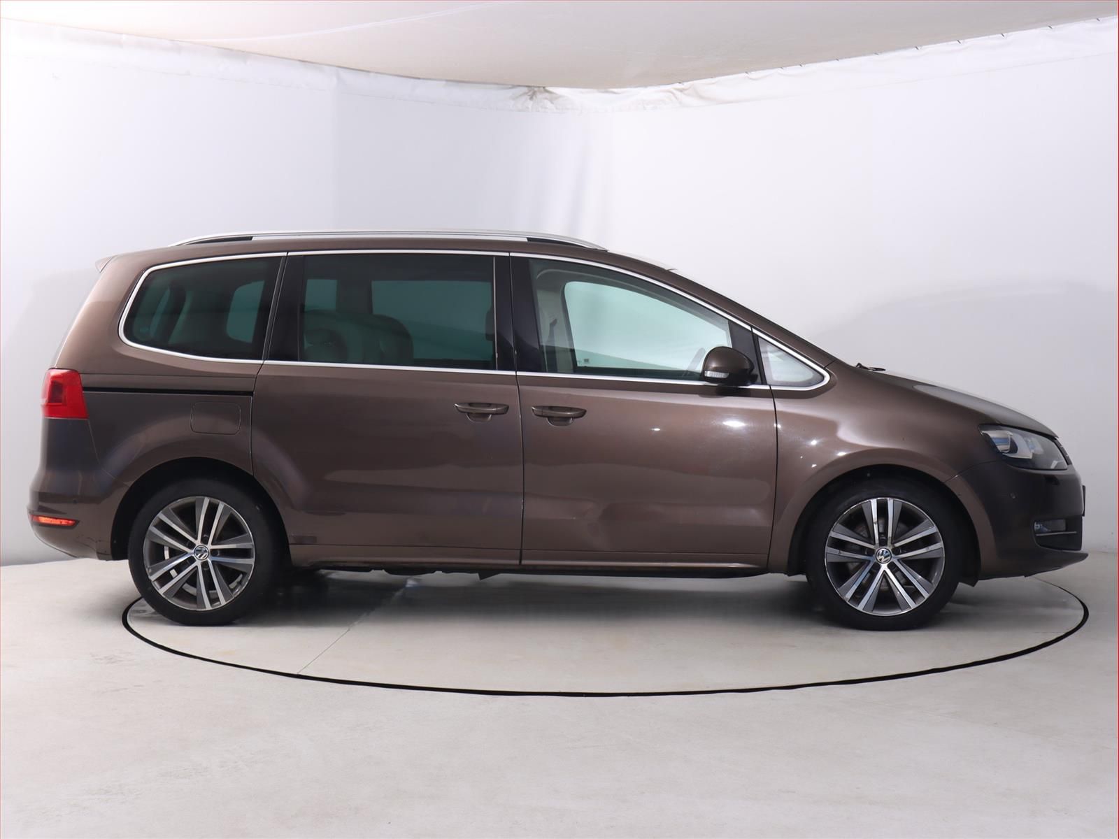 Volkswagen Sharan, 2.0 TDI, Automat - fotka 6