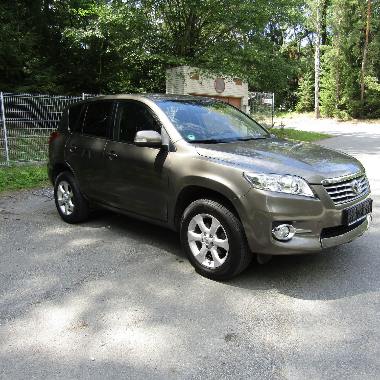 Toyota Rav4, 2,0VVT-i 116kw, 4x4, BENZÍN - fotka 3