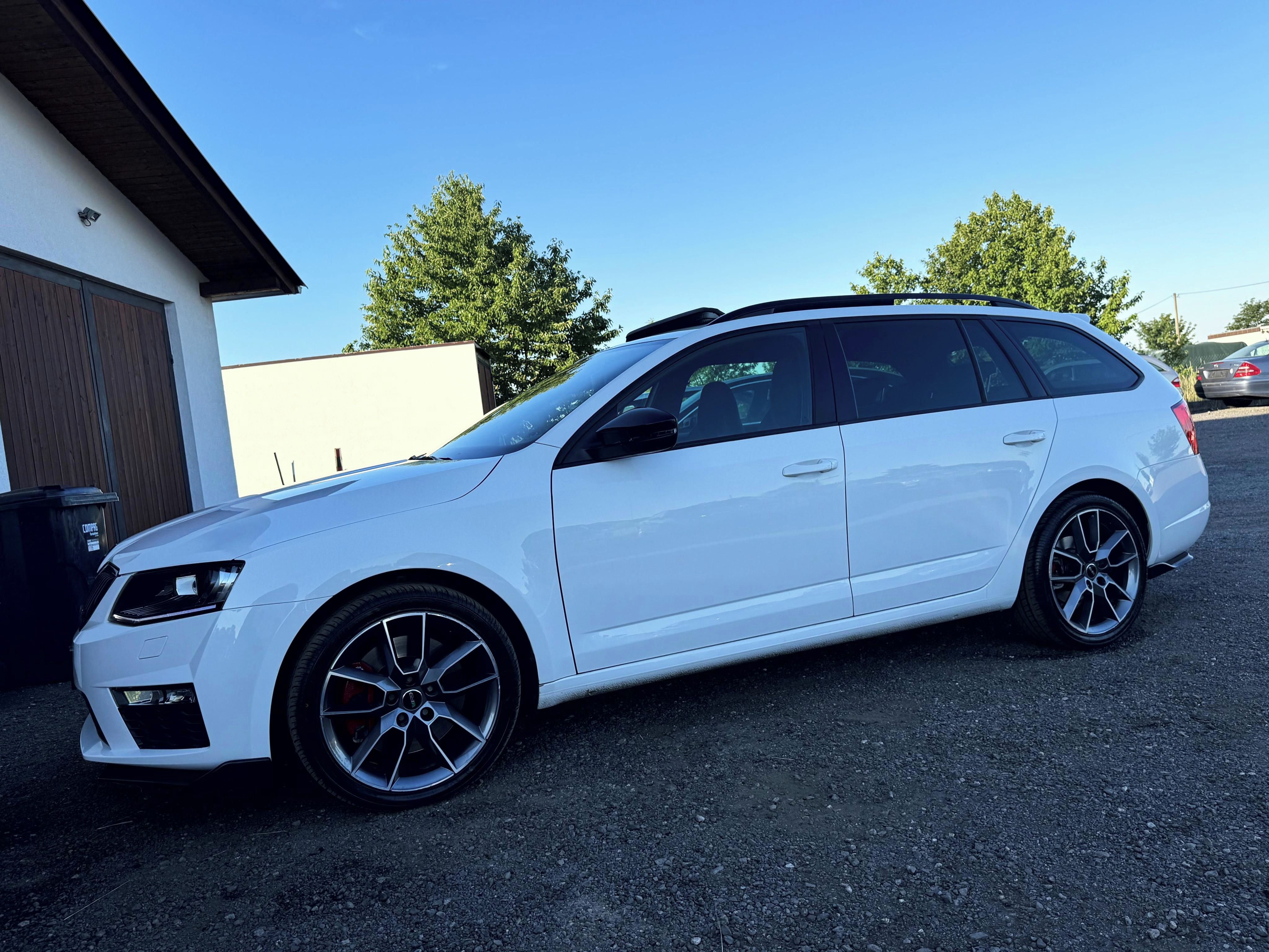 Škoda Octavia, III RS 162kW, 6st. manuál - fotka 5