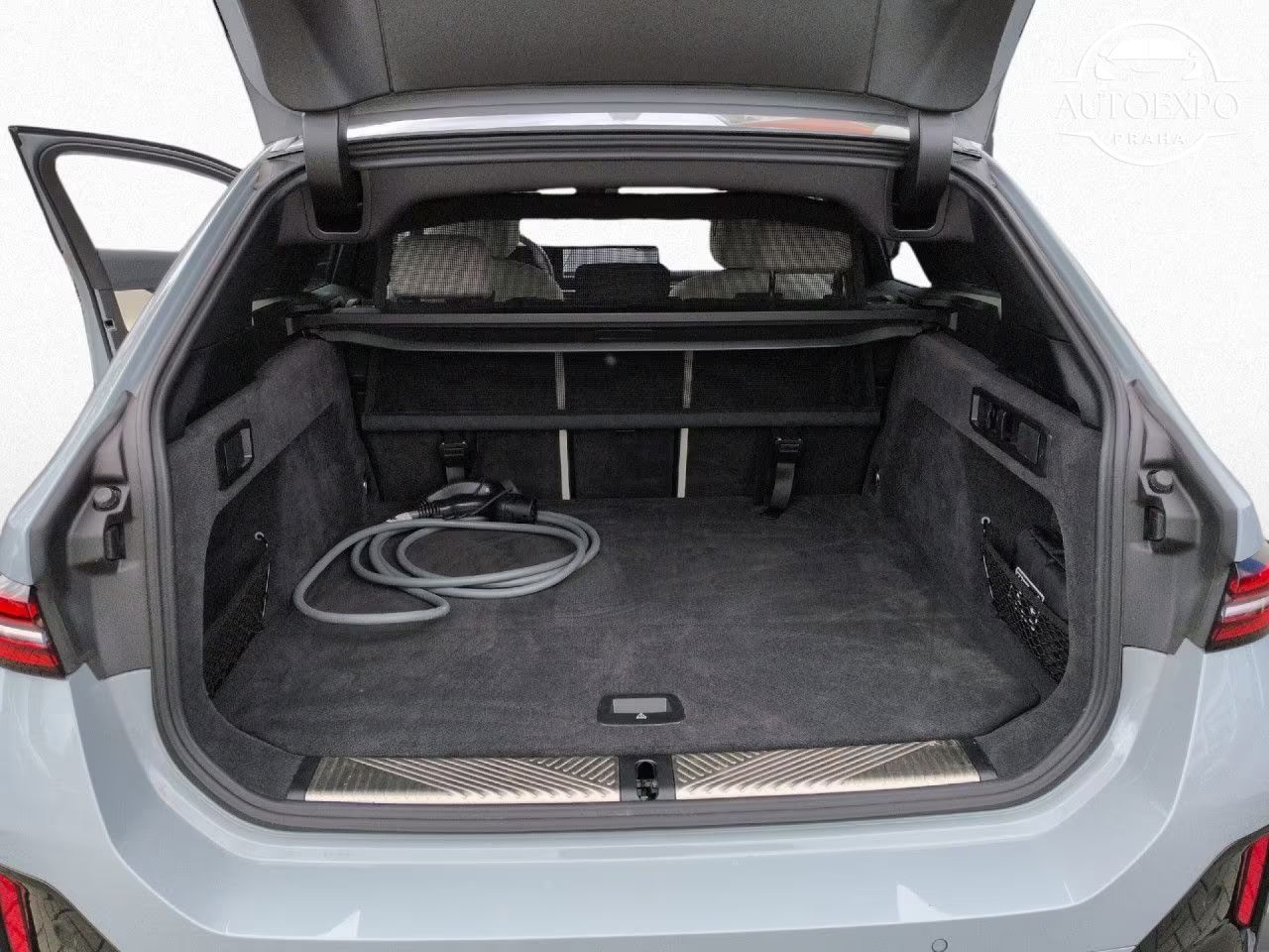 BMW i5, xDr40 T M Sport - fotka 6
