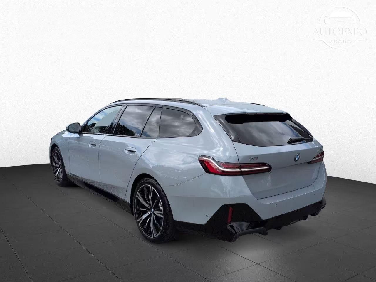 BMW i5, xDr40 T M Sport - fotka 3