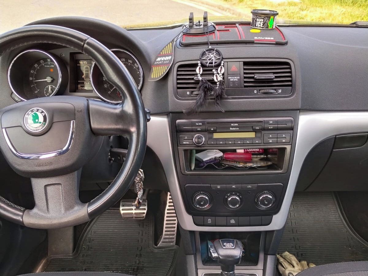 Škoda Yeti, 2.0 TDI 4x4 103 kW, TOP STAV - fotka 6