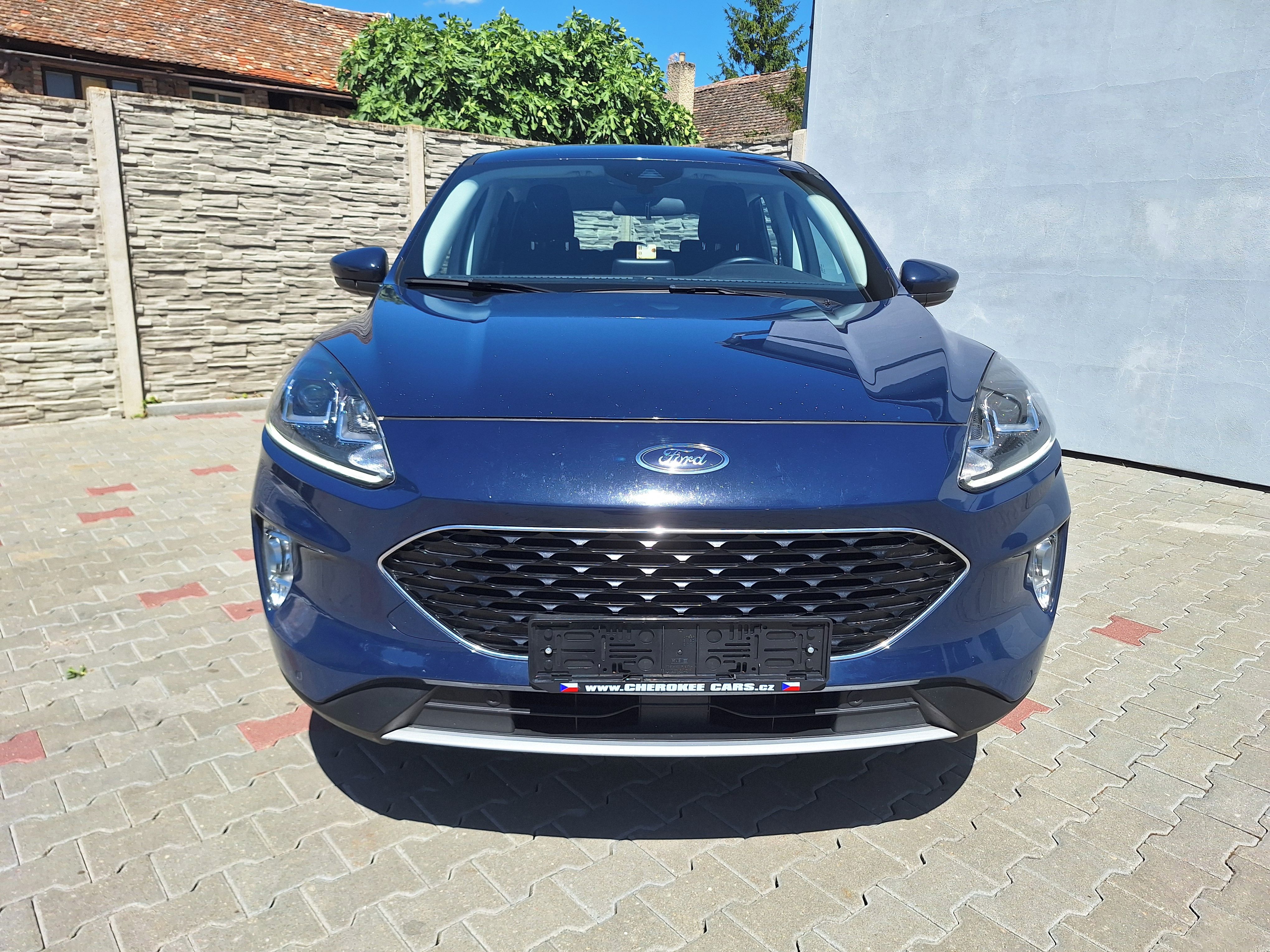 Ford Kuga, 2,5i 112kW,HYBRID,4x4,tažné - fotka 3