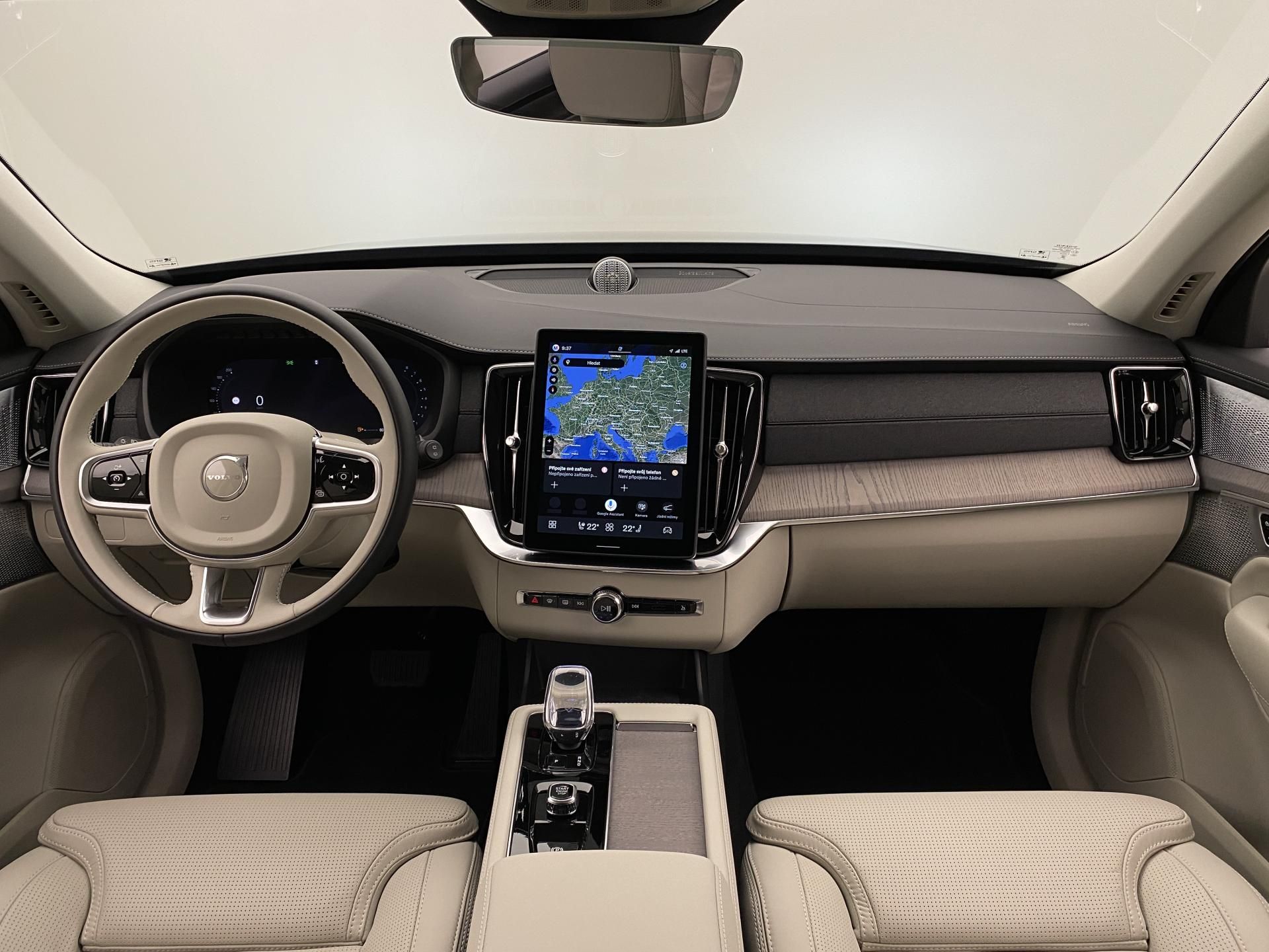 Volvo XC90, B5 AWD AUT BRIGHT PLUS 7míst - fotka 2