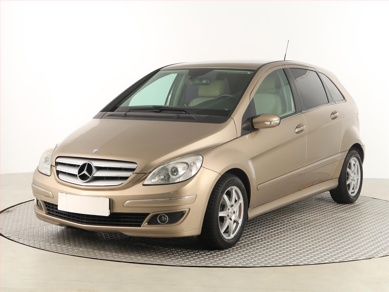 Mercedes-Benz Třídy B, 180 CDI, Automat - fotka 2
