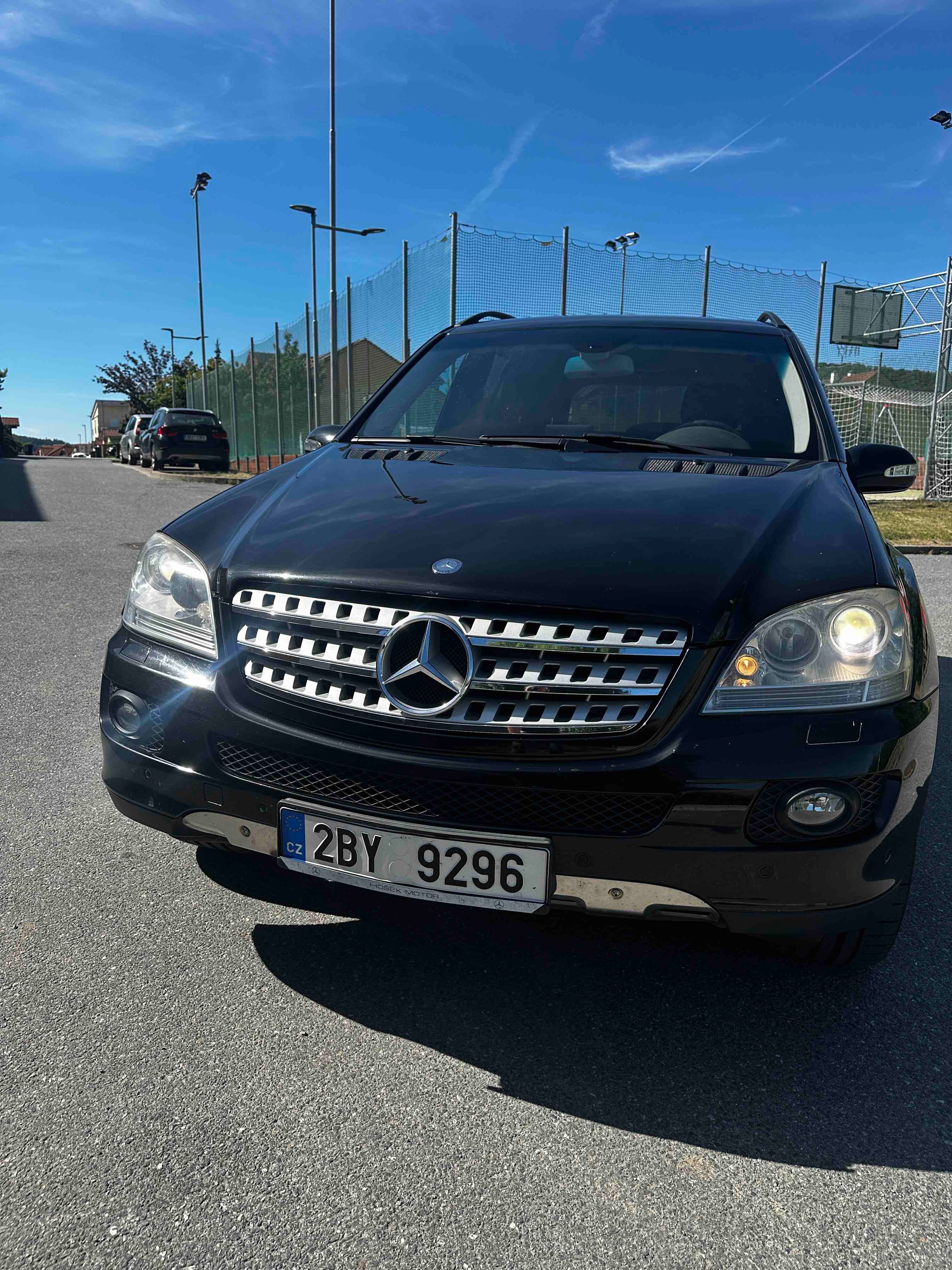 Mercedes-Benz ML, xkluzivní Mercedes-Benz ML 320