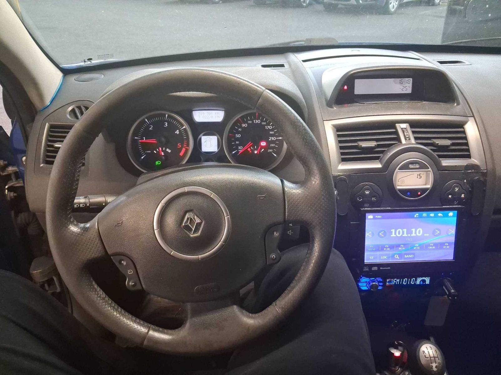 Renault Mégane, 2.0 dCi, Tažné, Klima - fotka 3