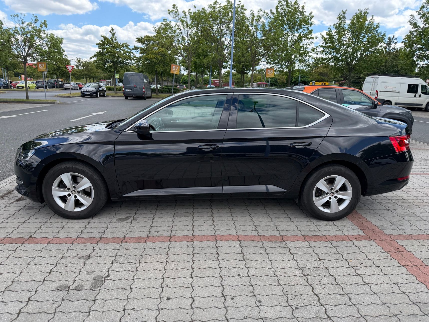 Škoda Superb, 2.0TDi 110kW, Kessy,ČR,1maj. - fotka 2