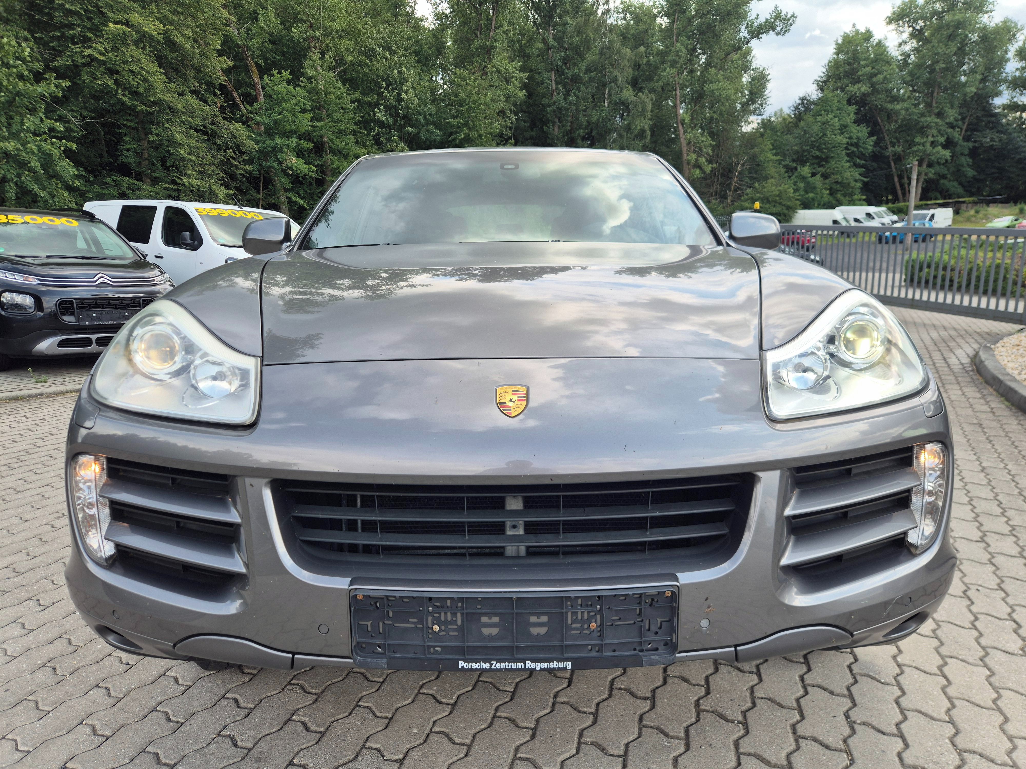 Porsche Cayenne, 1 maj.plný servis nová STK - fotka 2