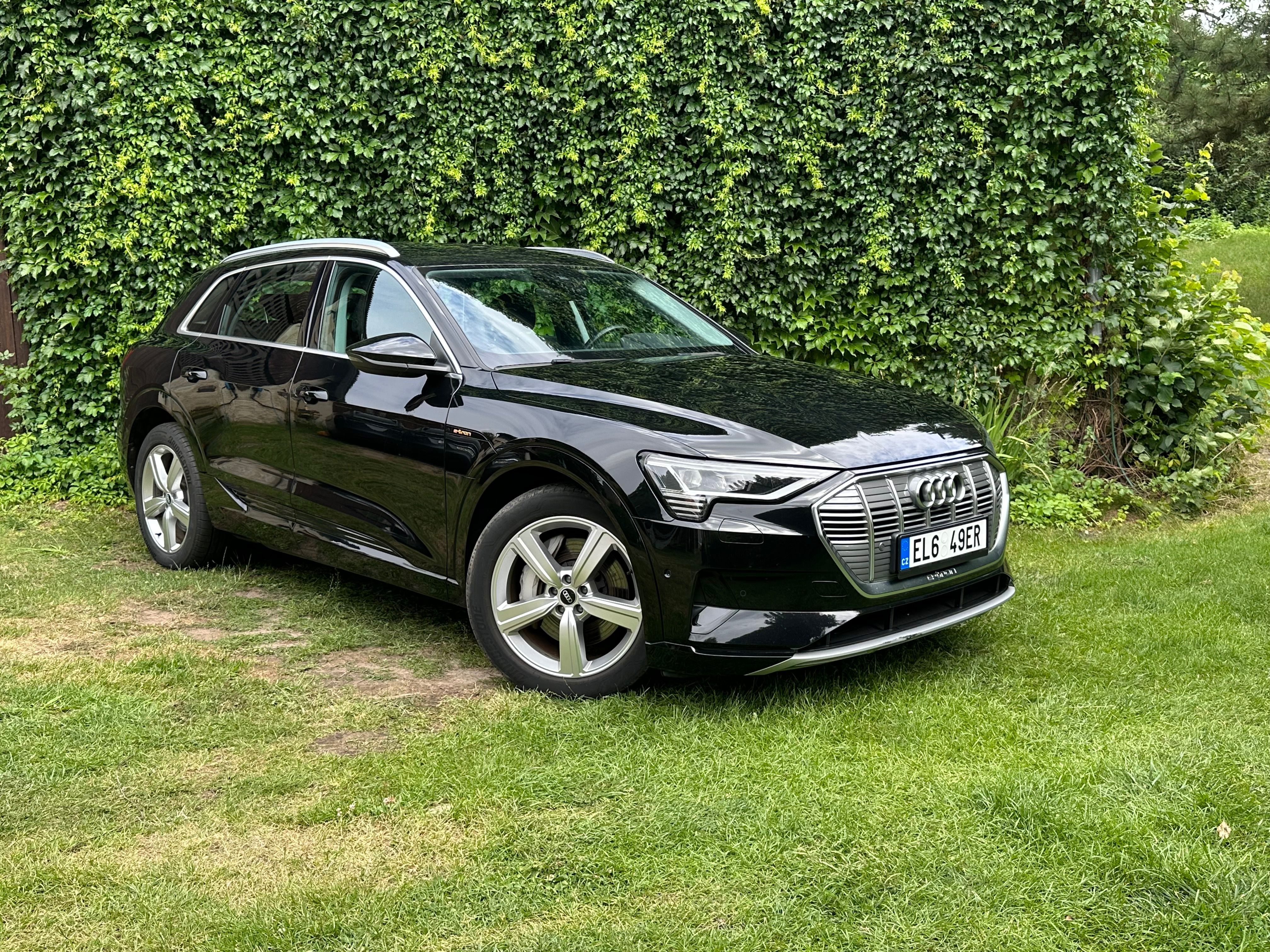 Audi e-tron, 55 tažné 300kw DPH - fotka 3