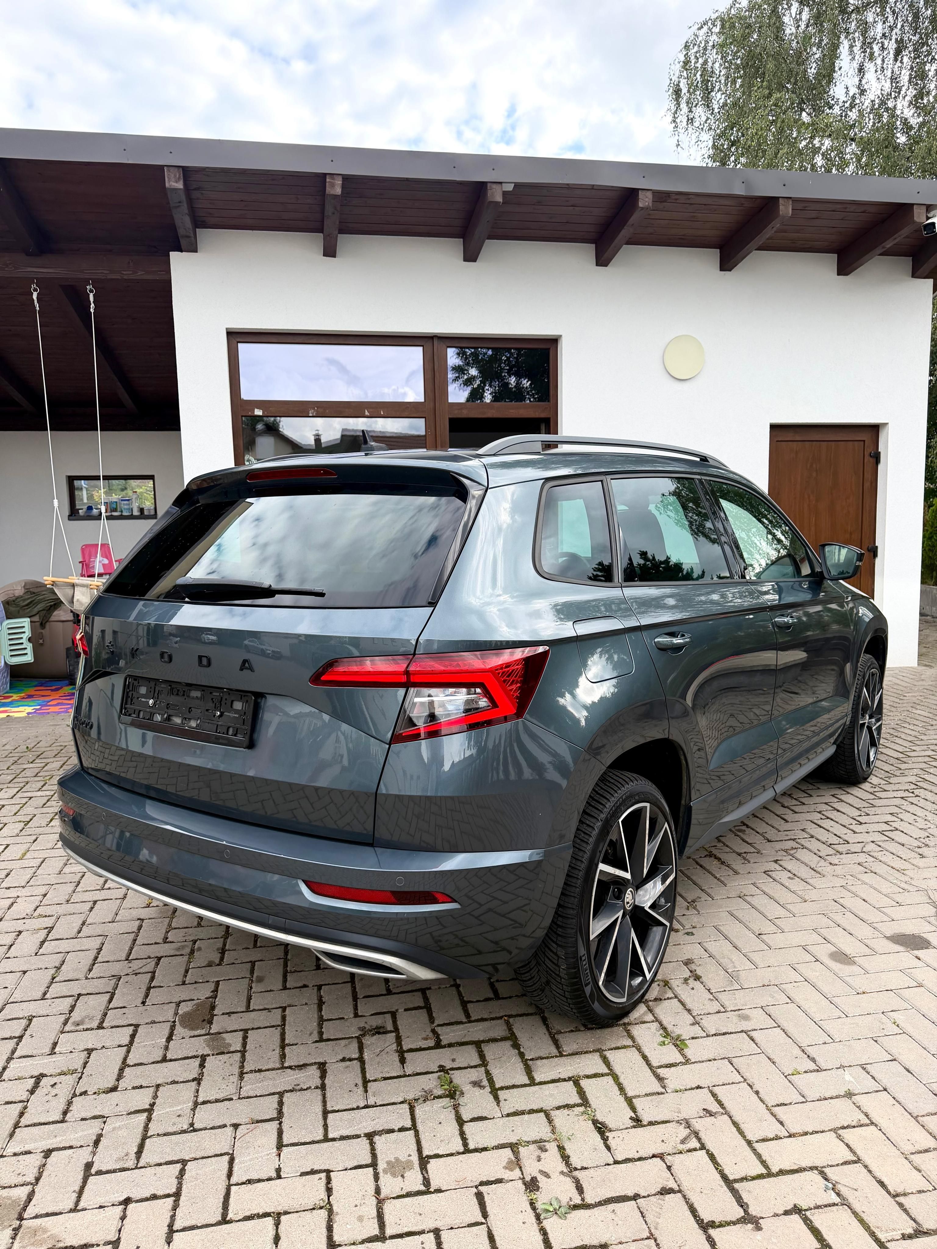 Škoda Karoq, Sport Line 1.5 TSI TOP STAV - fotka 4