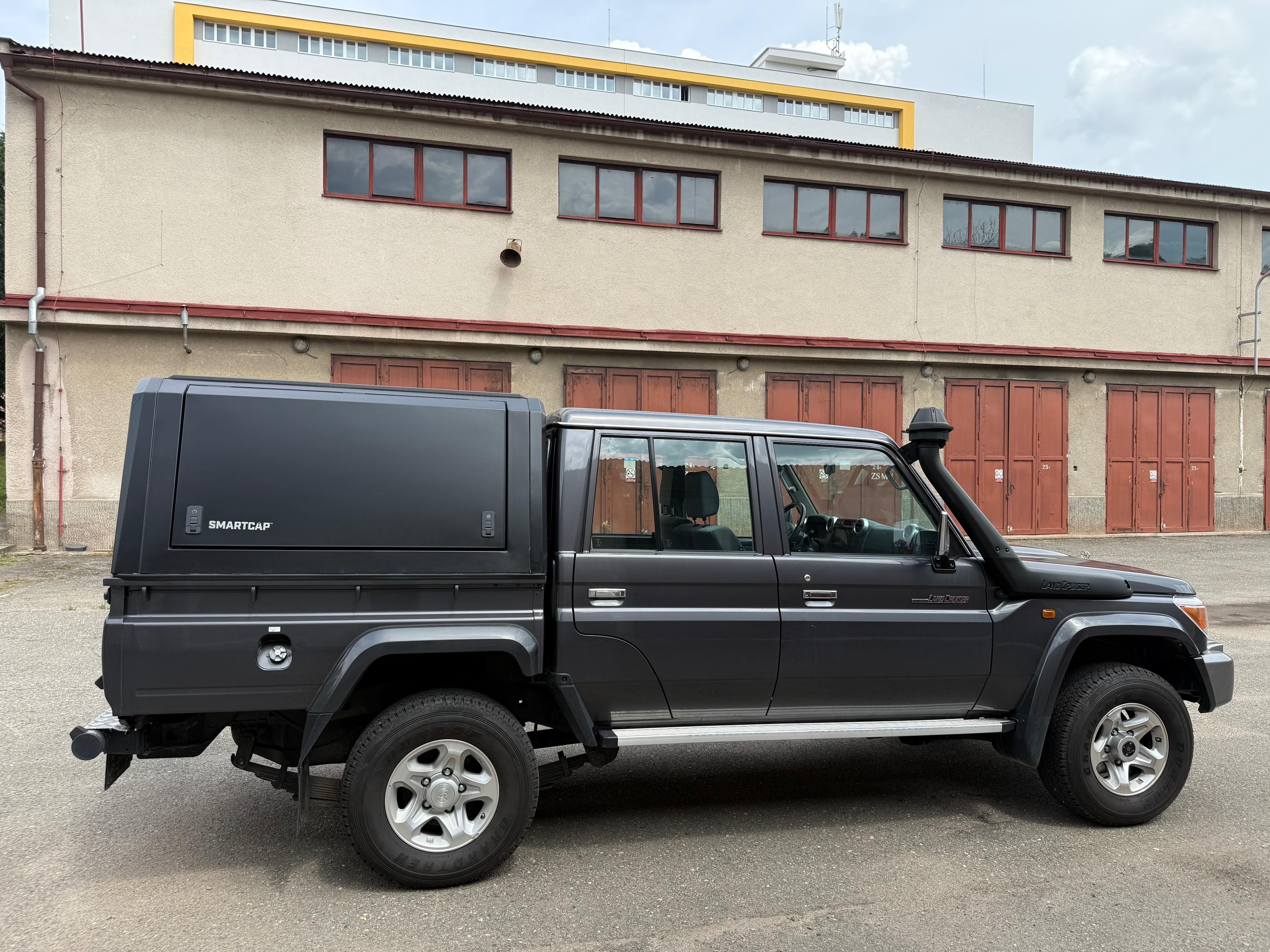 Toyota Land Cruiser, Toyota Land Cruiser LC 79 DC - fotka 3