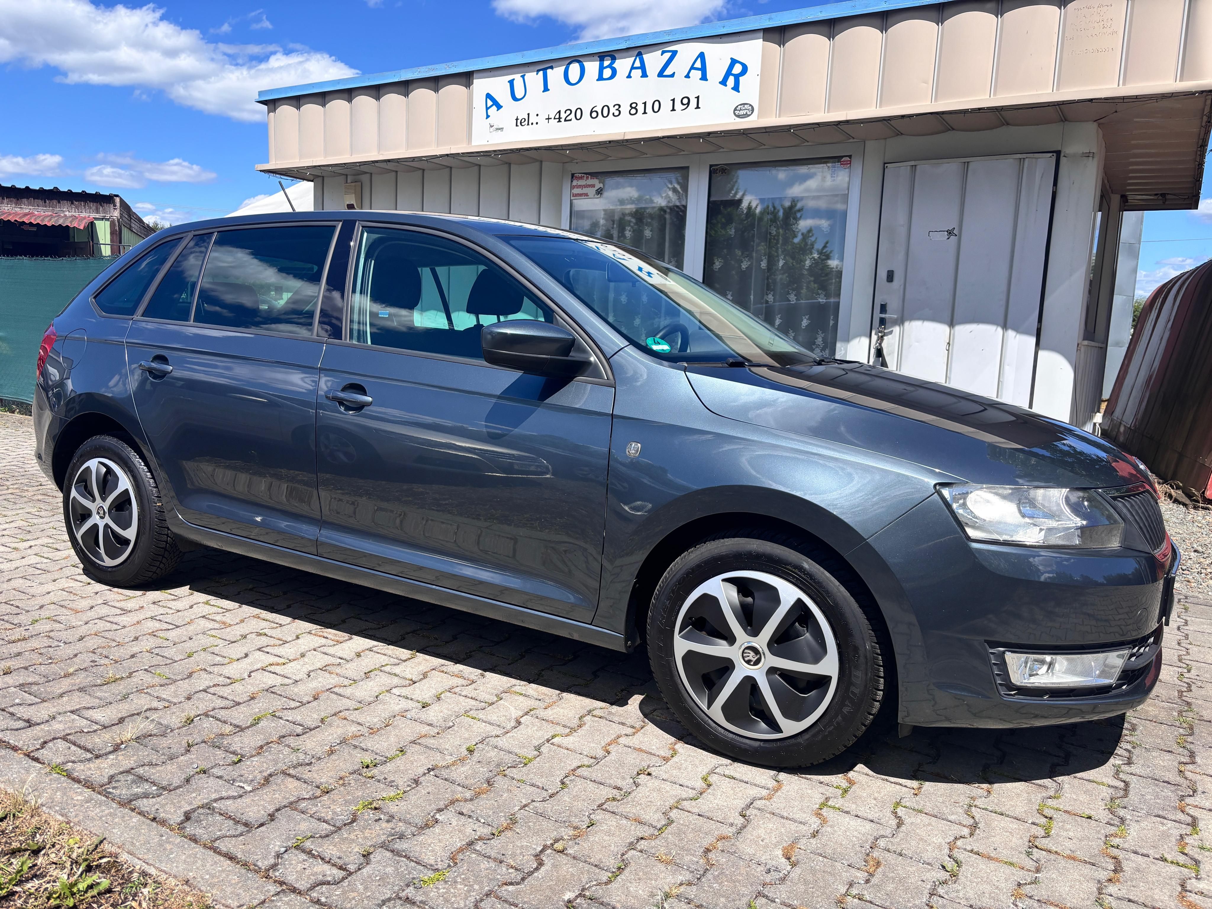 Škoda Rapid, Spaceback 1,6 TDI 66kW Style - fotka 5